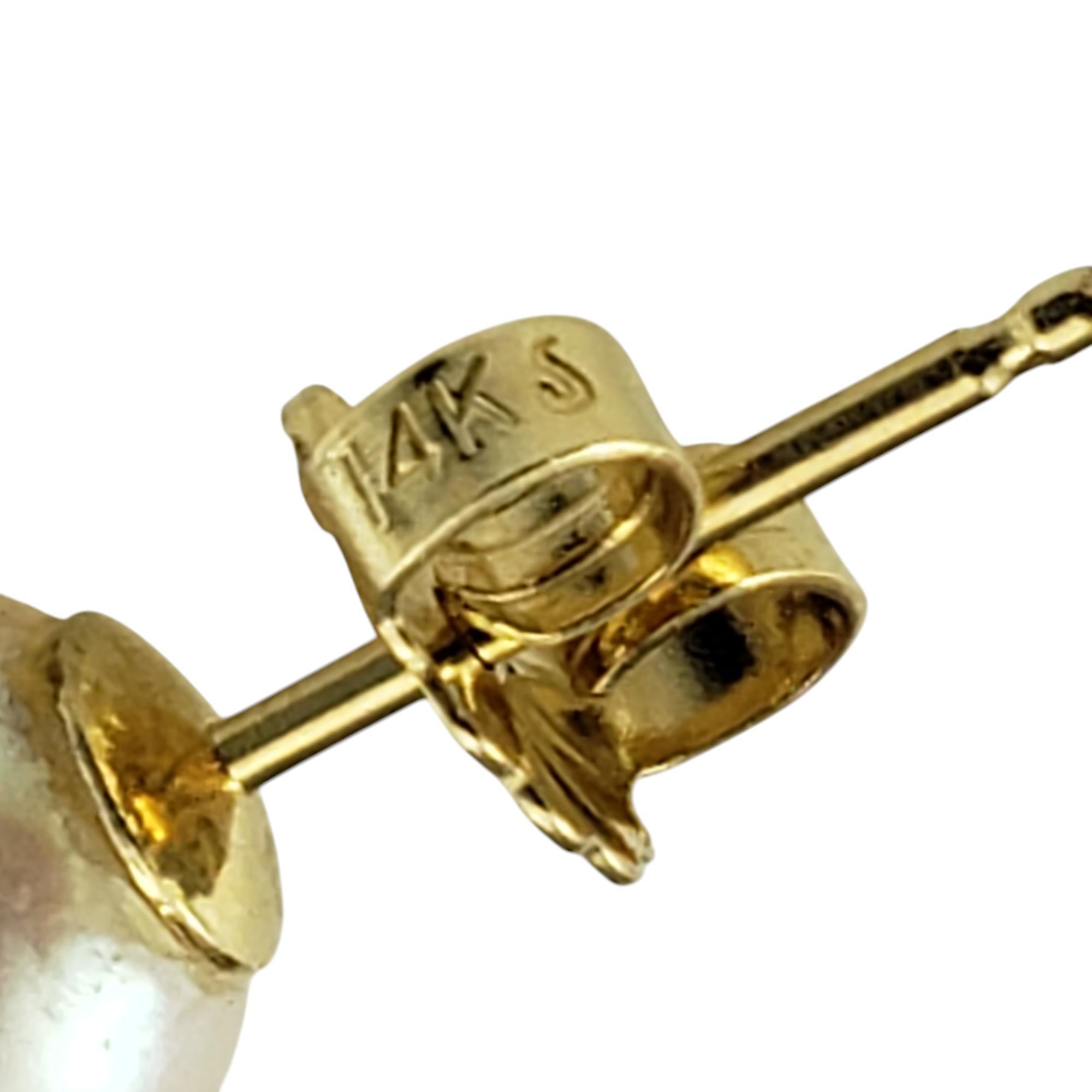 14 Karat Yellow Gold Pearl Stud Earrings #20605 In Good Condition For Sale In Washington Depot, CT