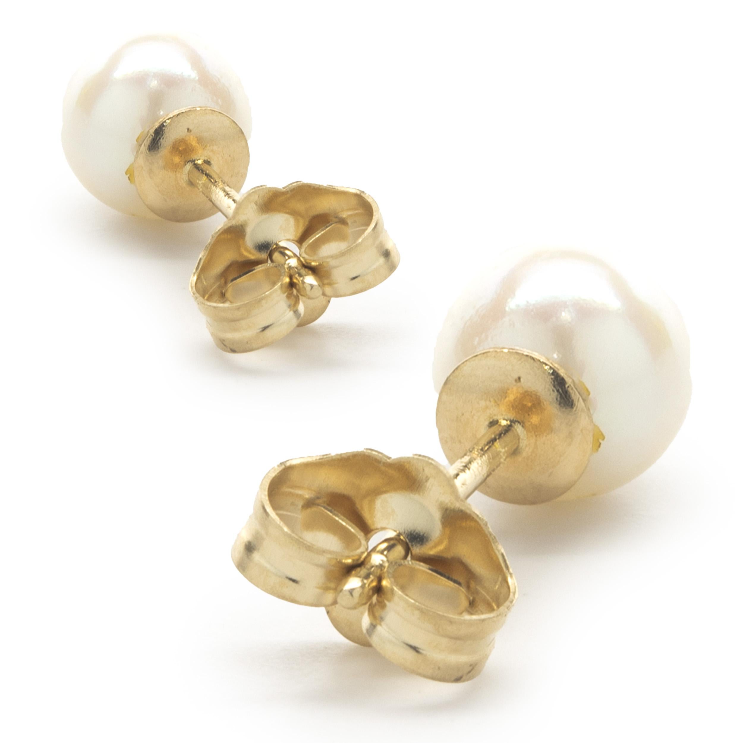 Round Cut 14 Karat Yellow Gold Pearl Stud Earrings For Sale