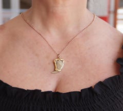 14 Karat Yellow Gold Pendant Necklace