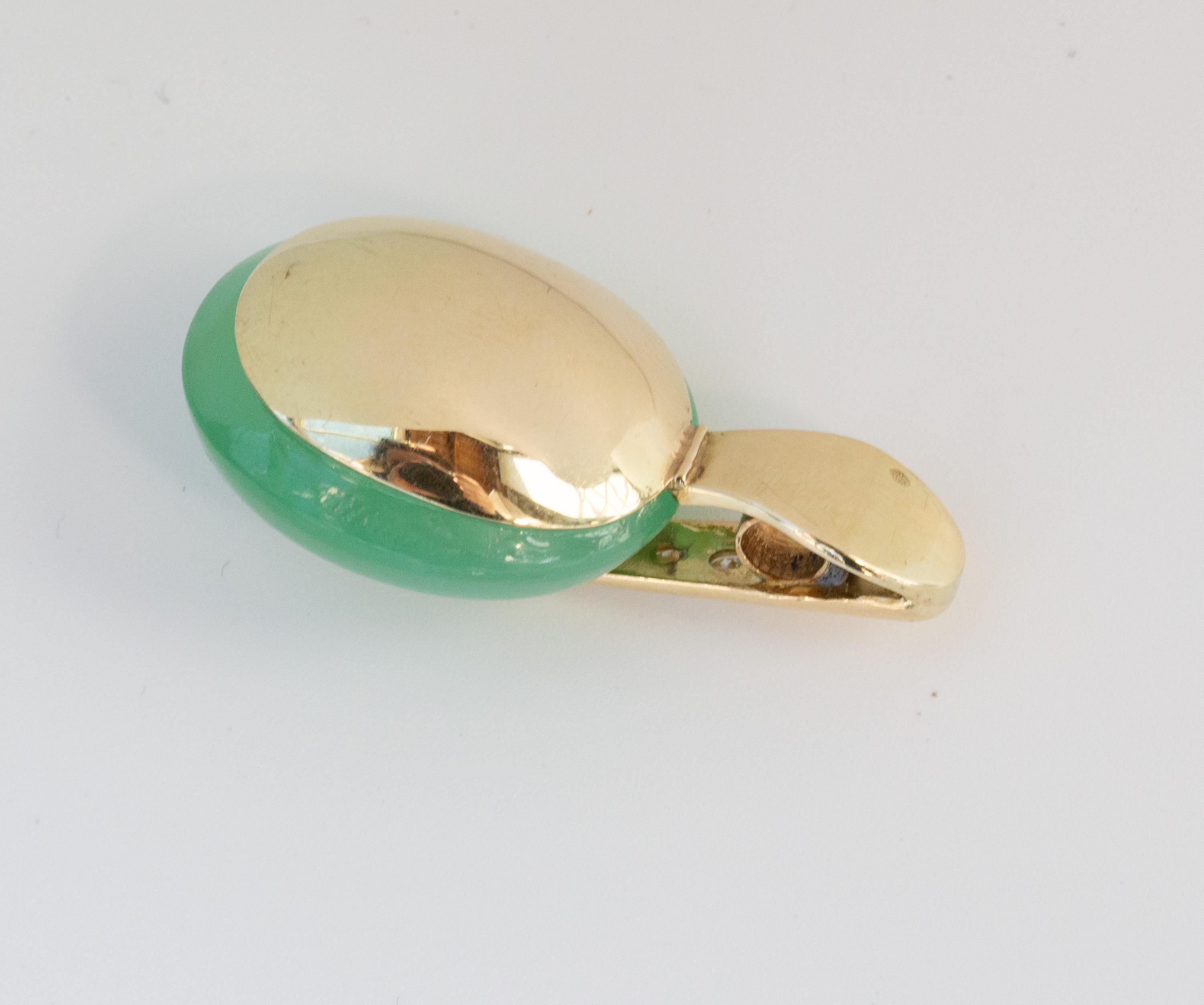 Pendentif en or jaune 14 carats avec chrysophrase et diamants en vente 3
