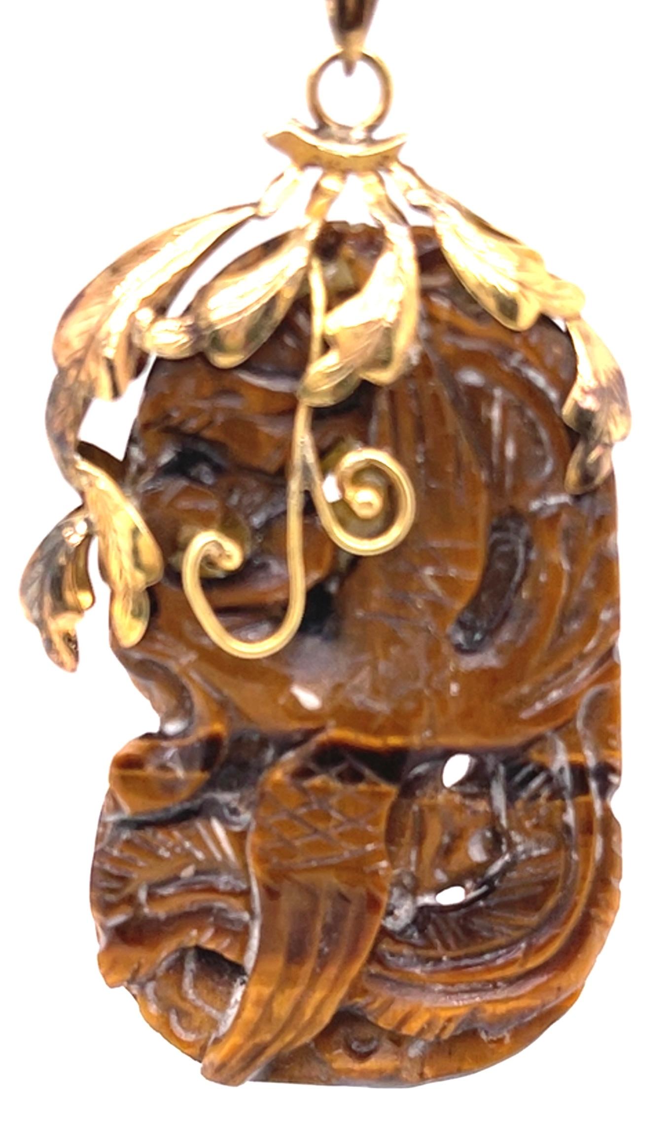14 Karat Yellow Gold Pendant with Semi Precious Stone For Sale 5