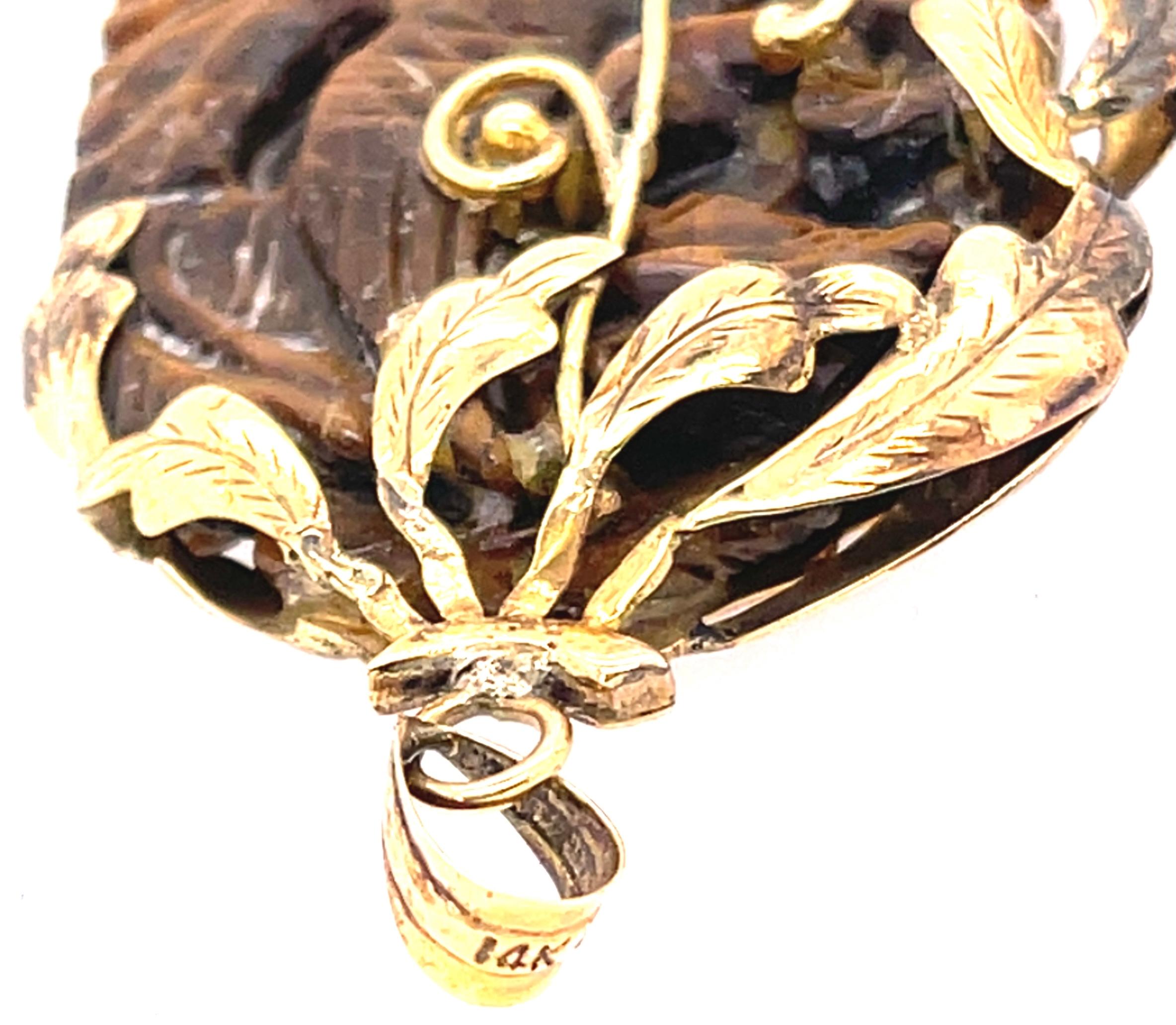 14 Karat Yellow Gold Pendant with Semi Precious Stone For Sale 3