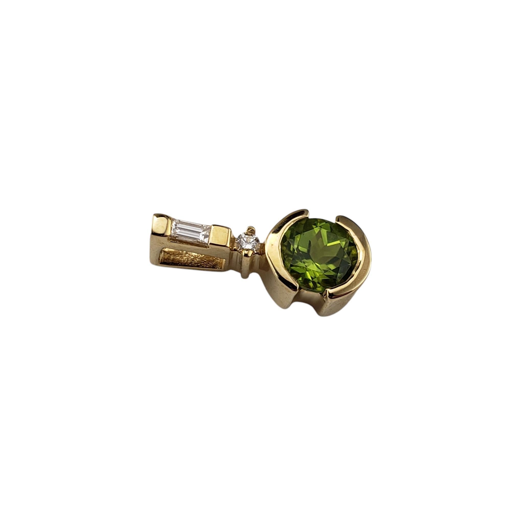 Pendentif en or jaune 14 carats avec péridot et diamant n°20282 en vente 1