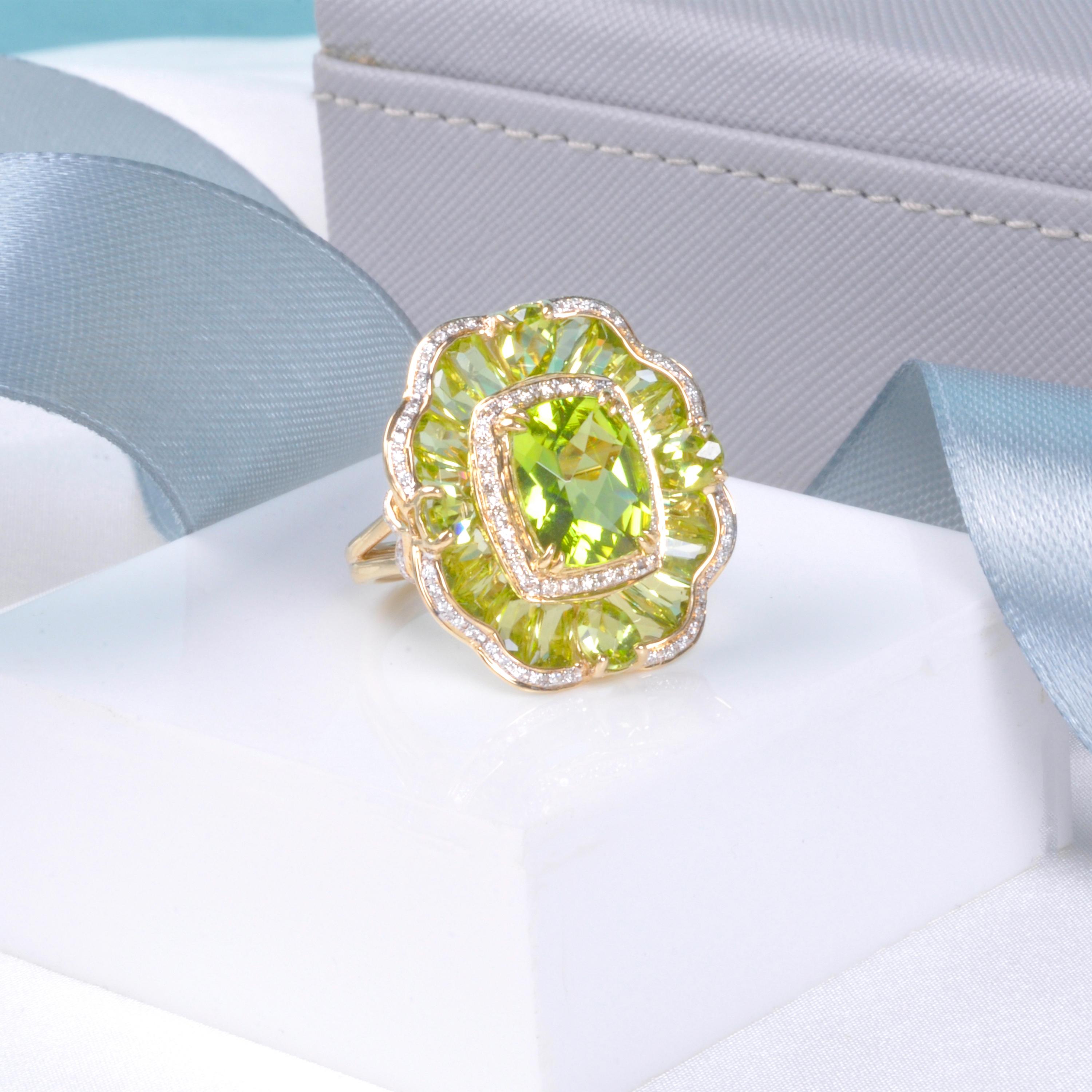 14 Karat Yellow Gold Peridot Special Cut Flower Contemporary Cocktail Ring For Sale 4