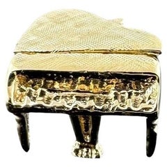 14 Karat Yellow Gold Piano Charm #21993
