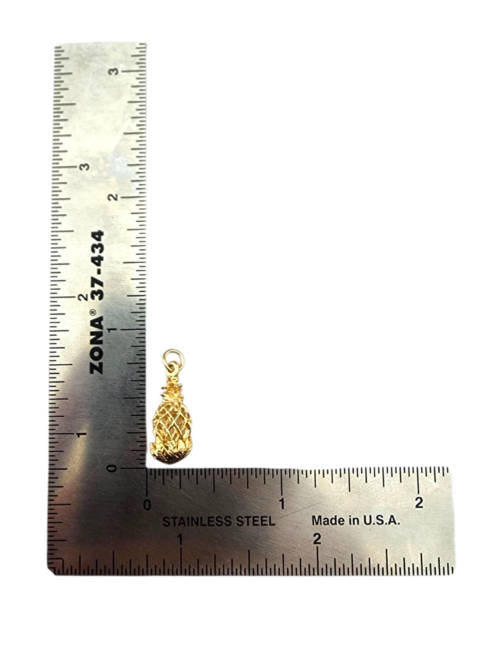 Charm ananas in oro giallo 14 carati #23177 in vendita 1