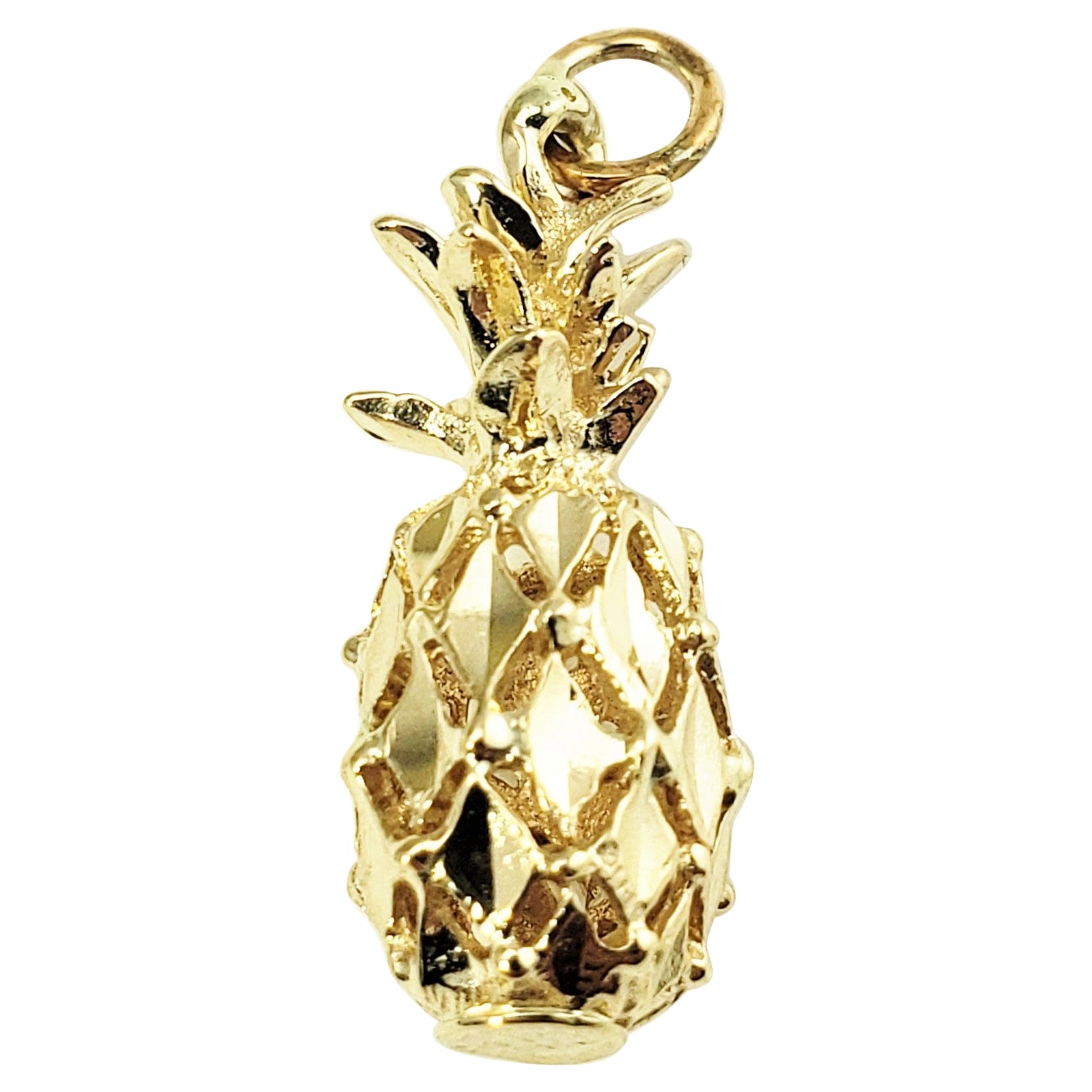 Breloque ananas en or jaune 14 carats
