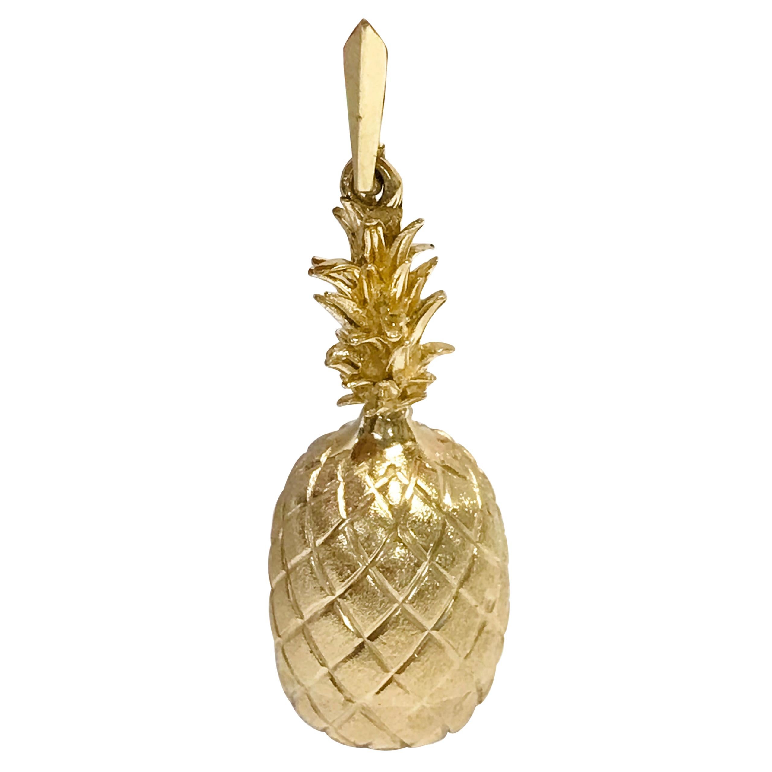 14 Karat Yellow Gold Pineapple Heavyweight Pendant
