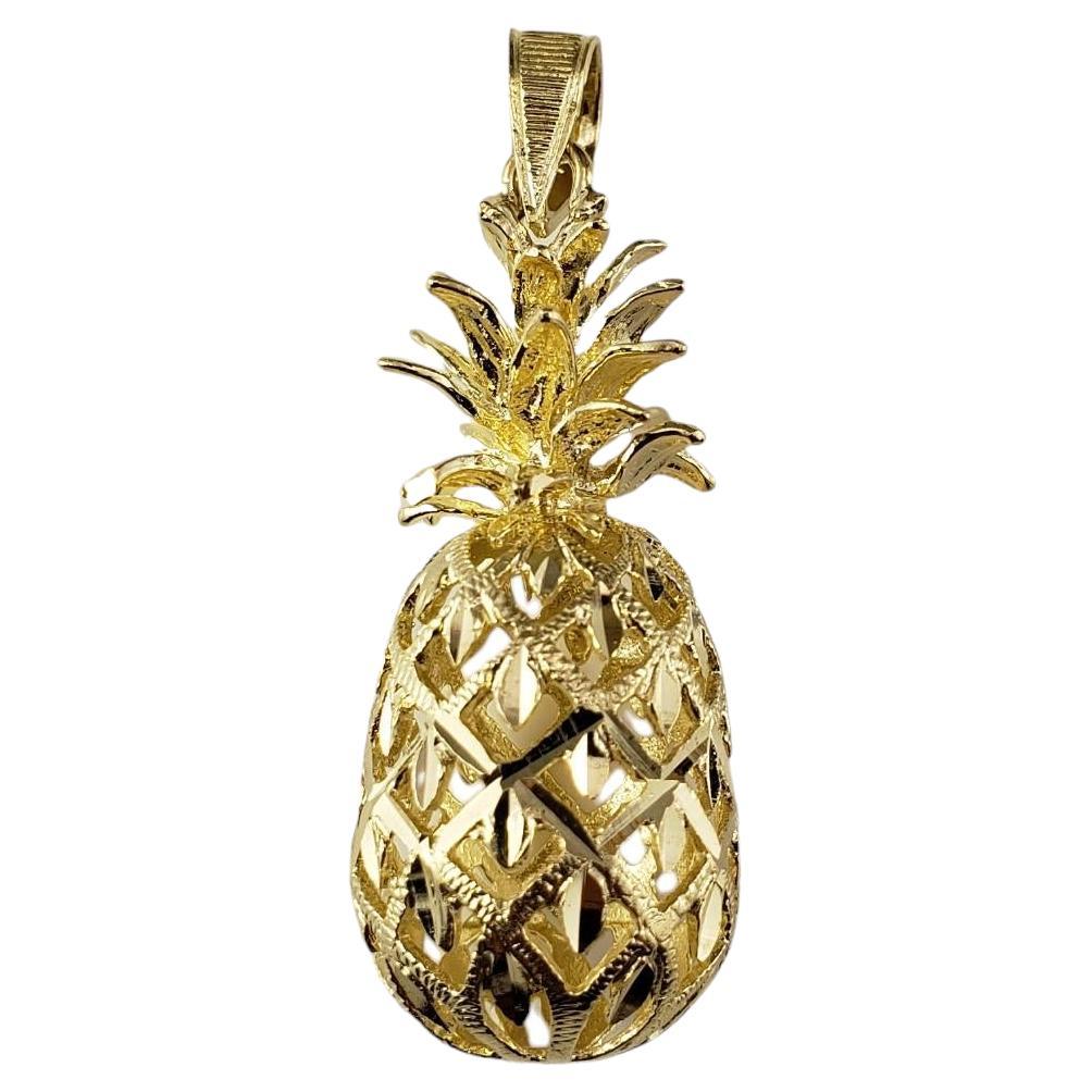 14 Karat Yellow Gold Pineapple Pendant #19127