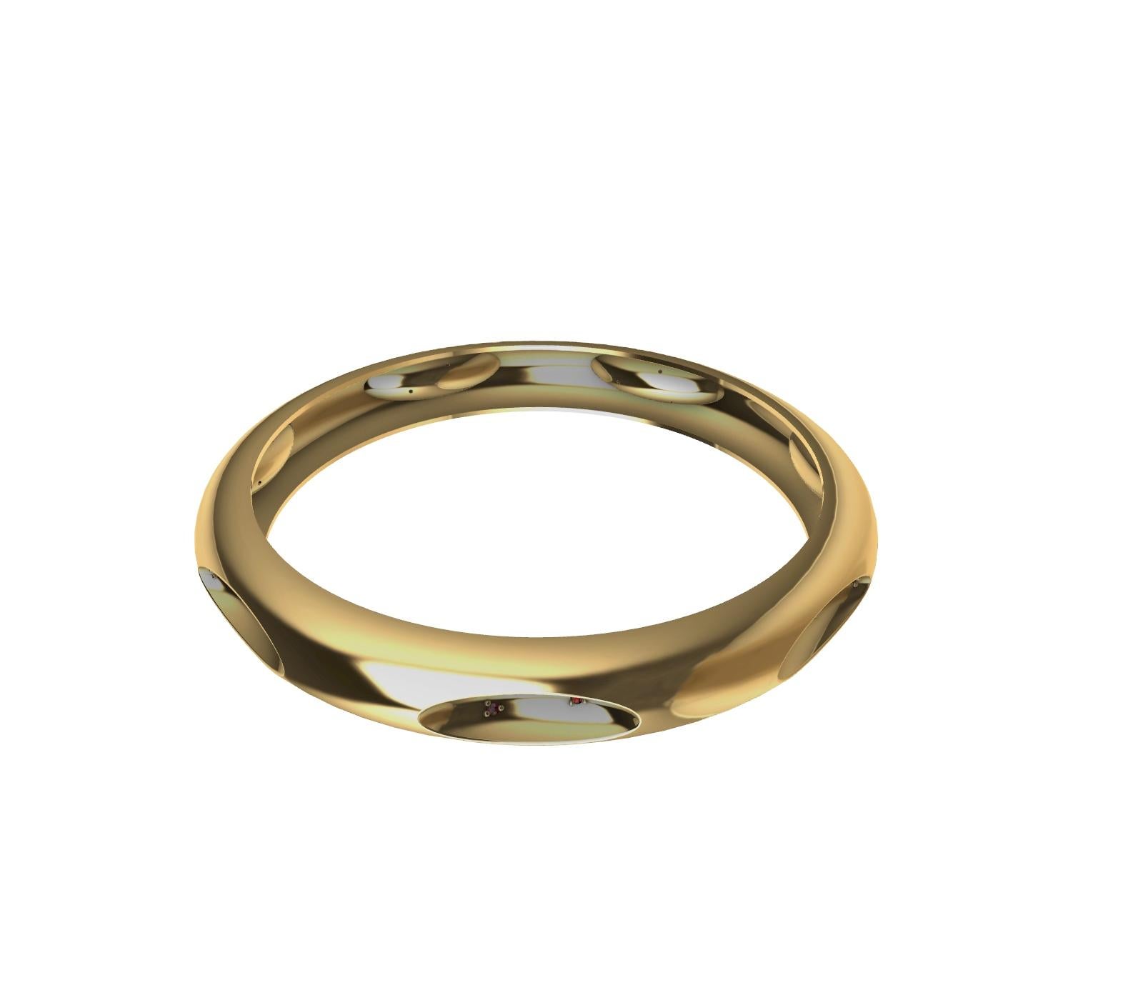 Taille ronde Bracelet jonc ovale en or jaune 14 carats avec 7 saphirs roses en vente