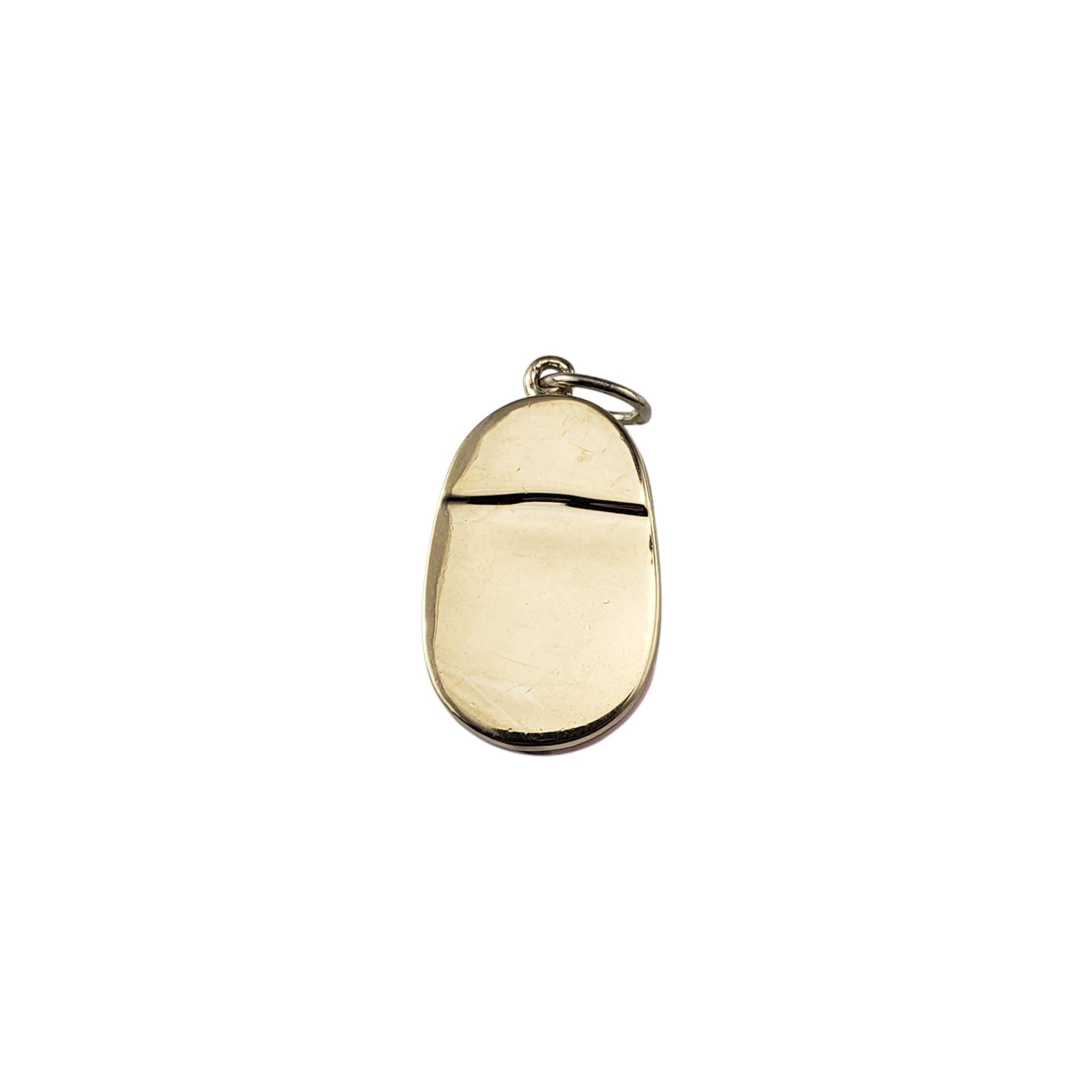 Breloque chaussure pour bébé en or jaune 14 carats, émail rose et blanc et diamants n° 21408 Pour femmes en vente