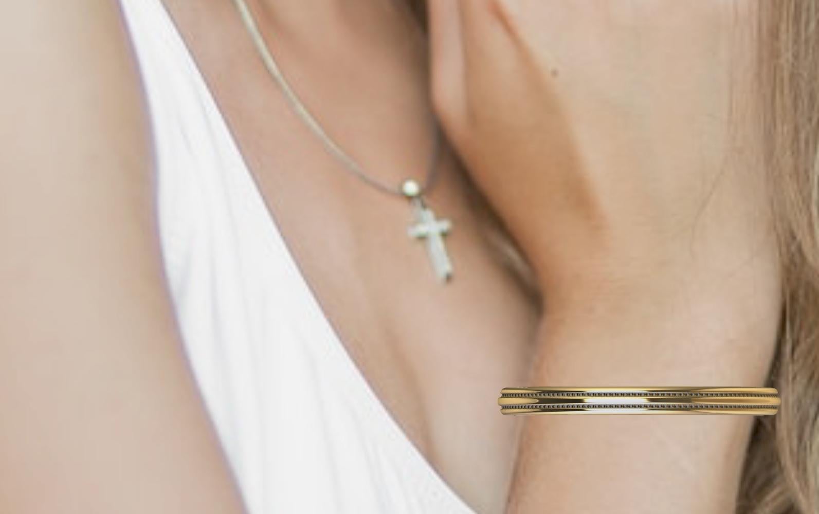 Bracciale a tre costole placcato oro giallo 14 carati In condizioni Nuovo in vendita a New York, NY