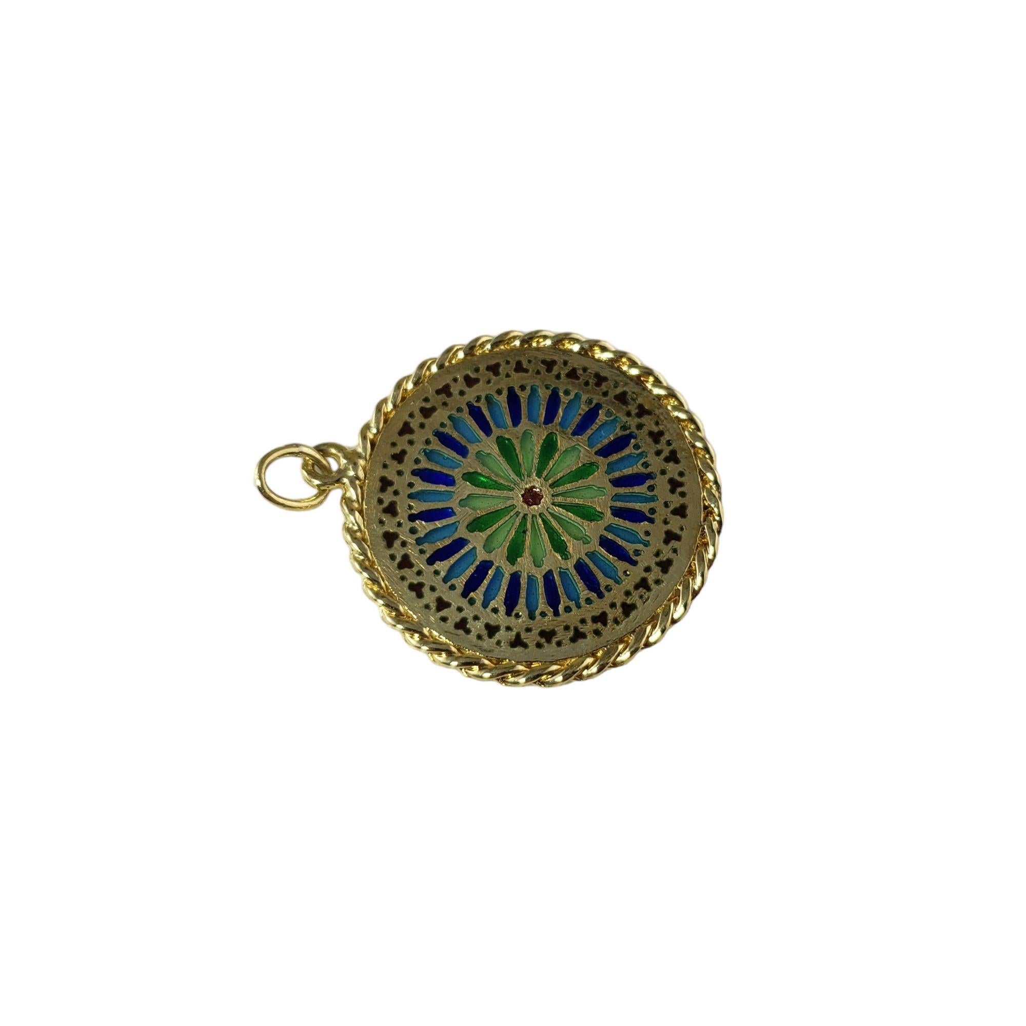 Vintage 14 Karat Gelbgold Plique-a-Jour-Anhänger

Dieser elegante Plique-a-Jour-Anhänger aus 14-karätigem Gelbgold zeichnet sich durch seine transparente Emaille aus, die das Licht durchscheinen lässt und das Schmuckstück in leuchtenden Farben