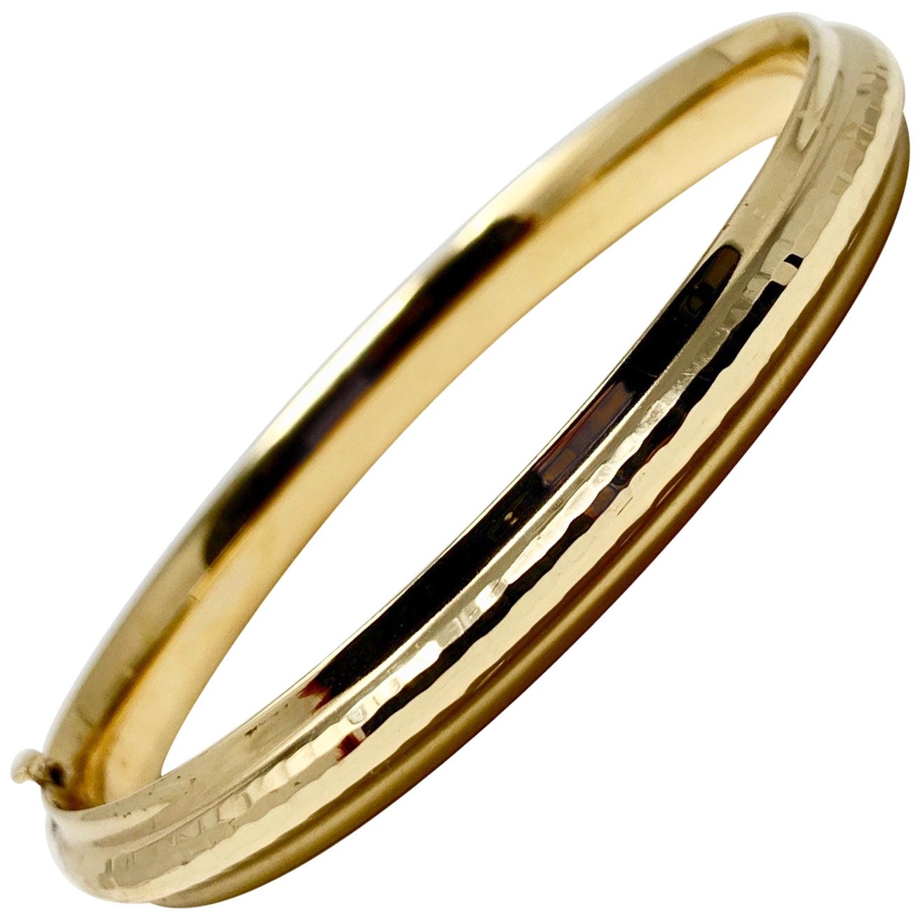 14 Karat Yellow Gold Polished Hammered Texture Bangle Bracelet