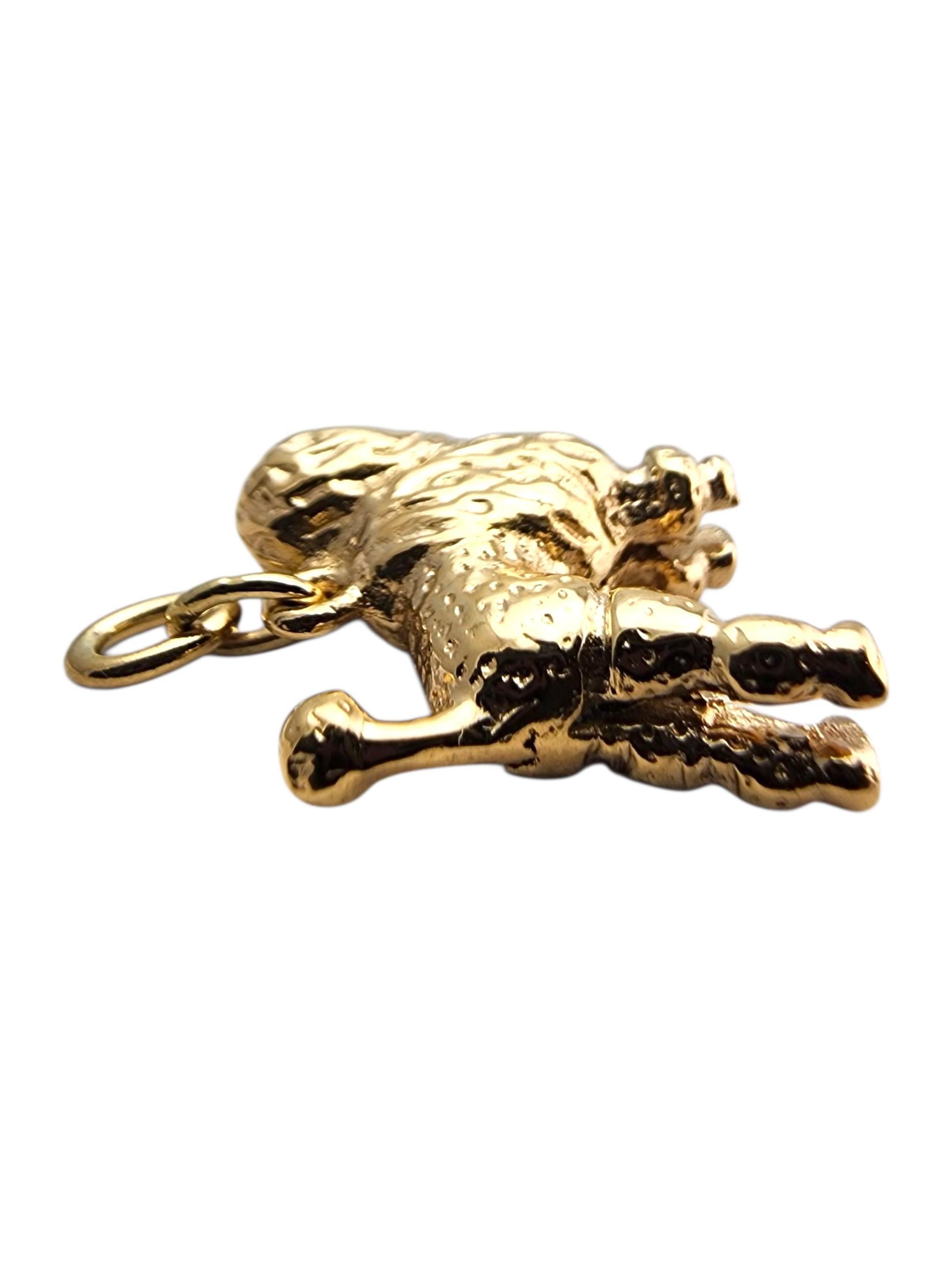 Or jaune 14 carats breloque chien caniche #23932 Bon état - En vente à Washington Depot, CT