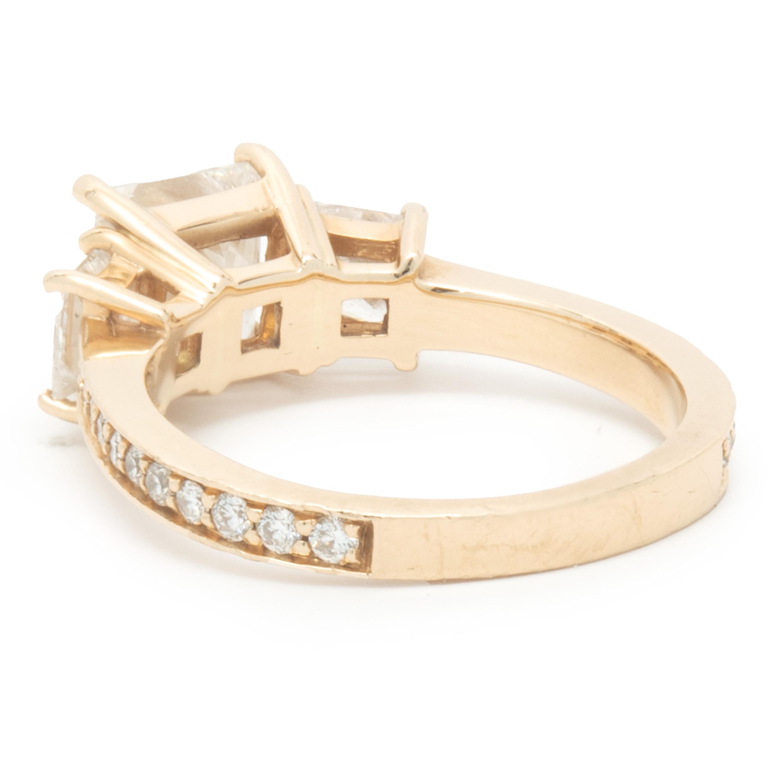 14 Karat Yellow Gold Princess Cut Diamond Three Stone Engagement Ring In Excellent Condition For Sale In Scottsdale, AZ