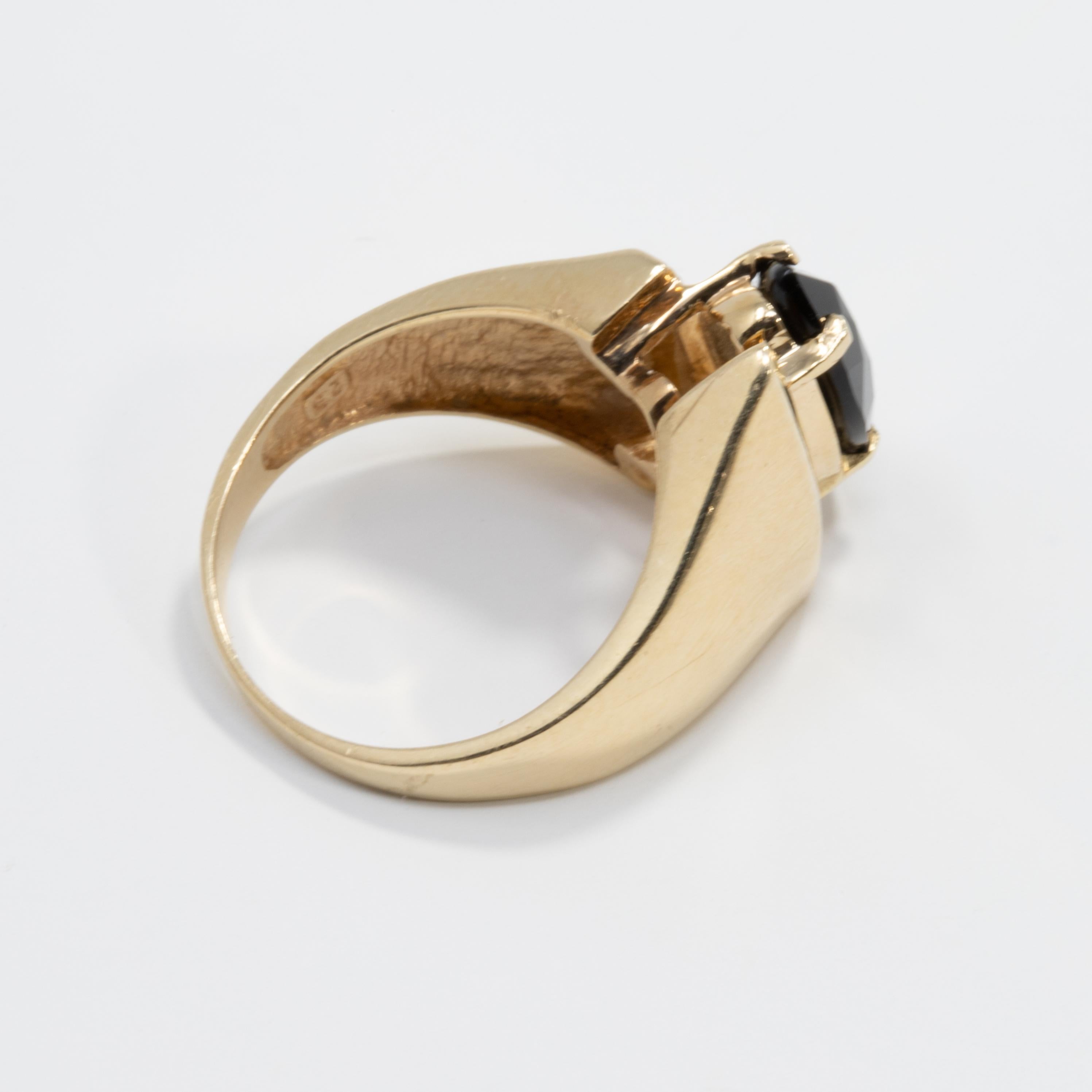 Women's 14 Karat Yellow Gold Prong Set Onyx Asymmetrical Cocktail Ring For Sale