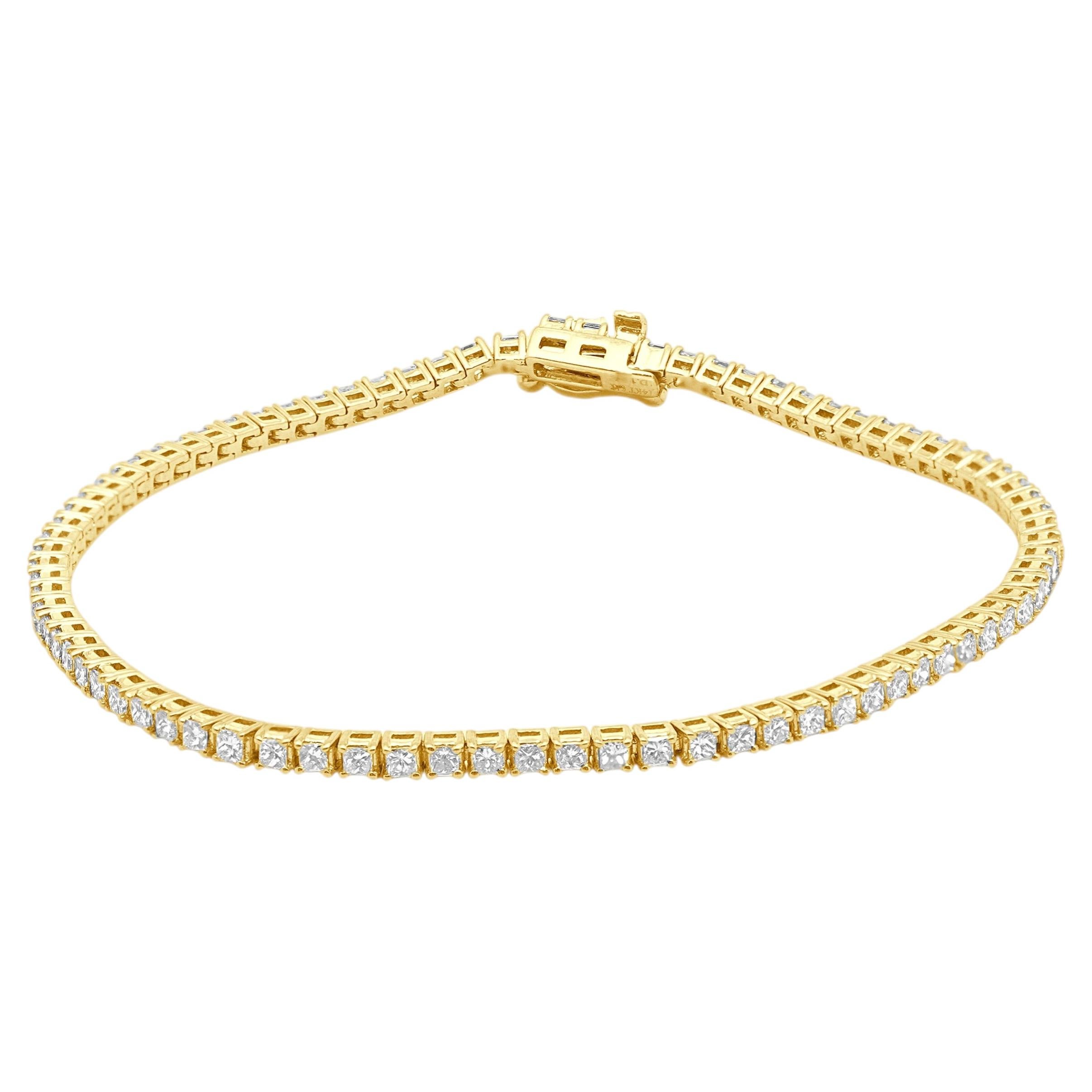 14 Karat Yellow Gold Prong Set Princess Cut Diamond Inline Bracelet 7.0" For Sale