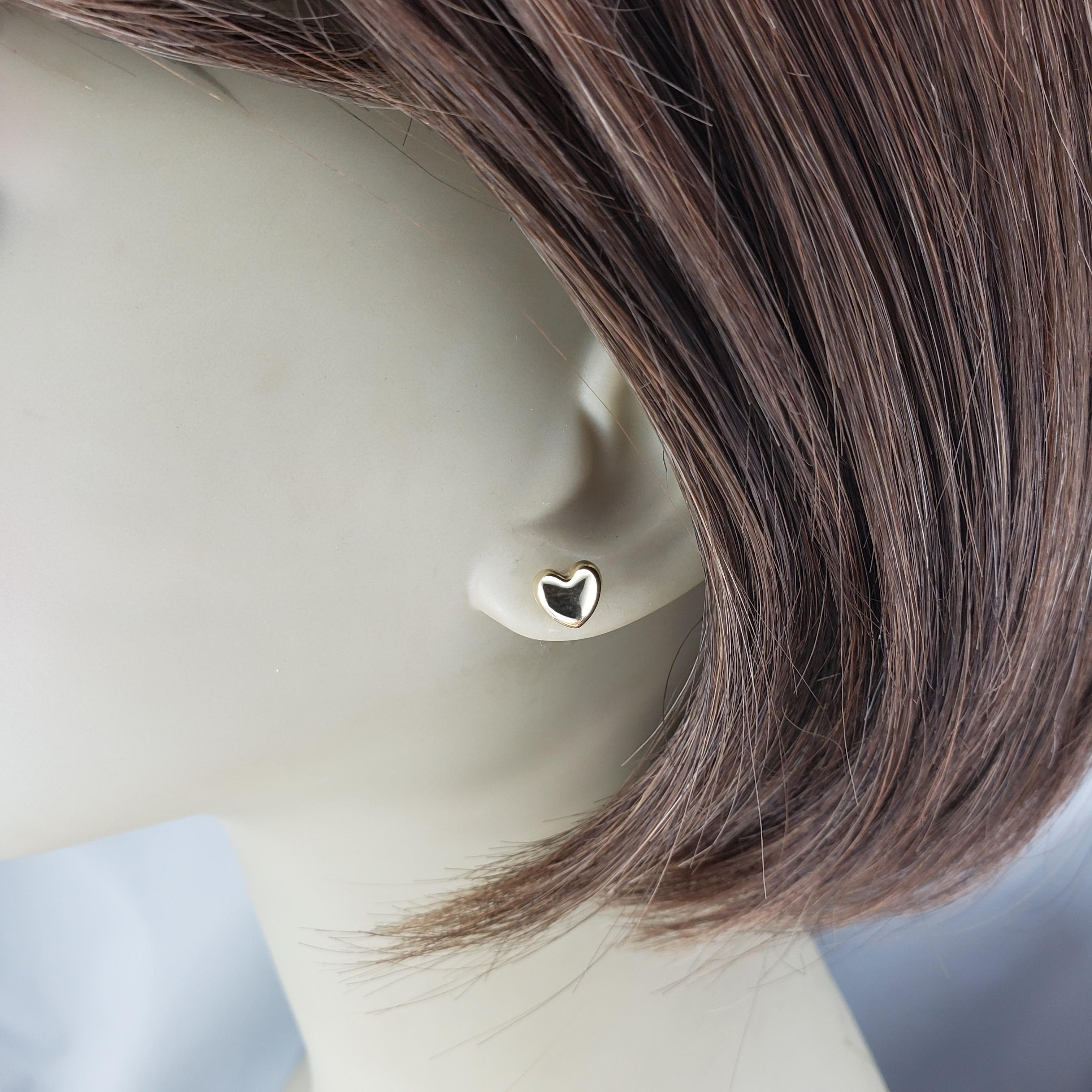 14 Karat Yellow Gold Puffy Heart Stud Earrings #20622 For Sale 4