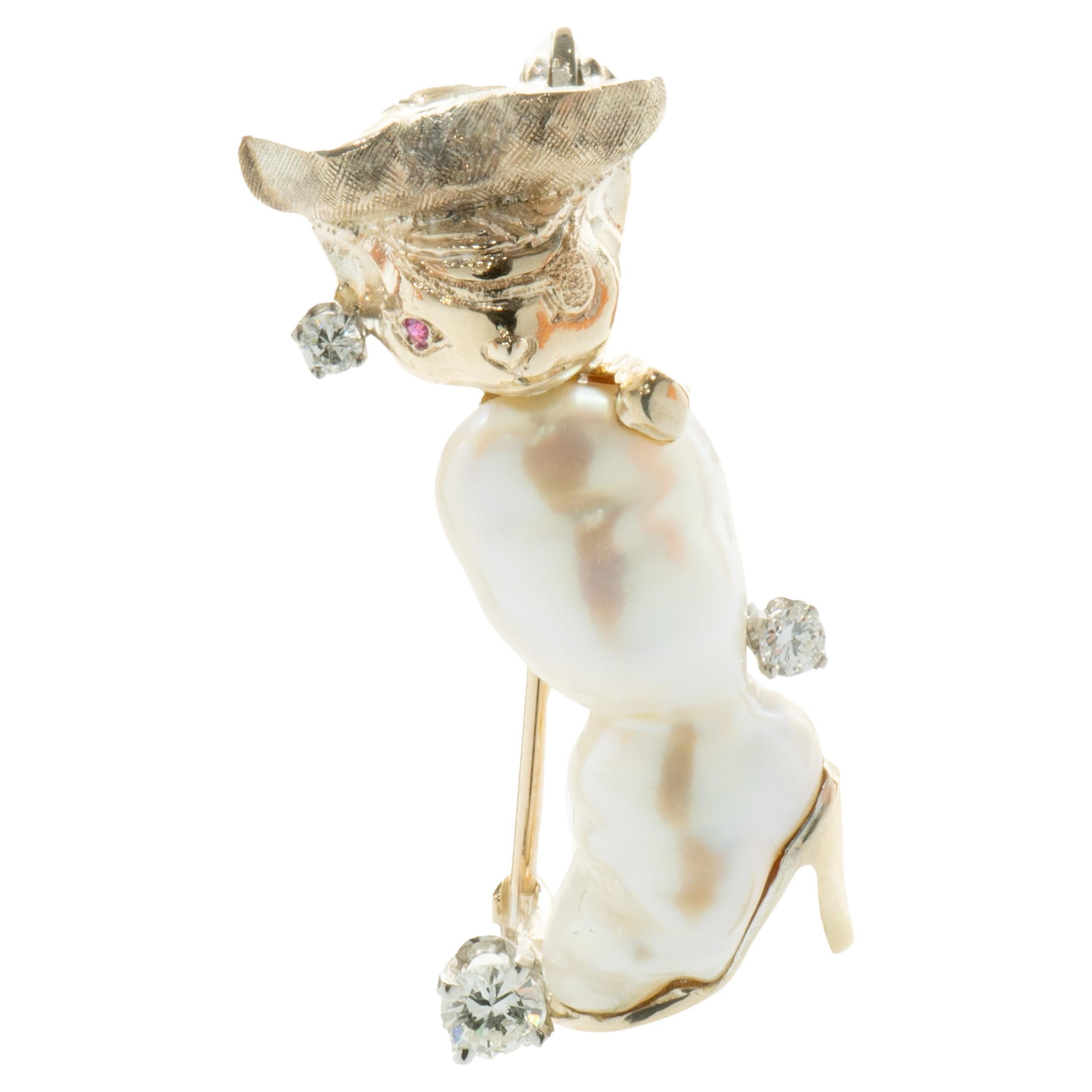 14 Karat Yellow Gold Puss & Boots Baroque Pearl and Diamond Pin For Sale