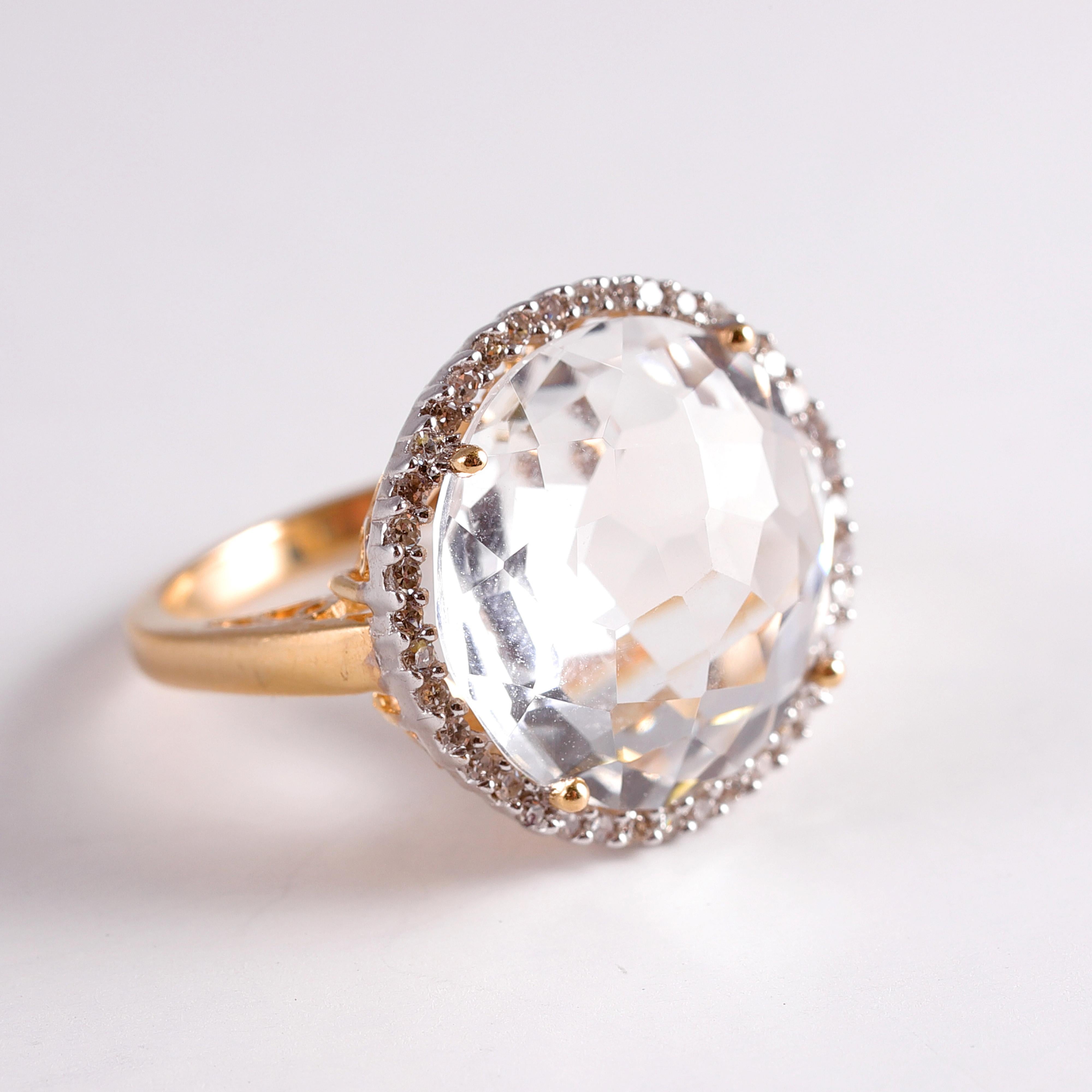 14 Karat Yellow Gold Quartz Diamond Ring In Good Condition In Dallas, TX