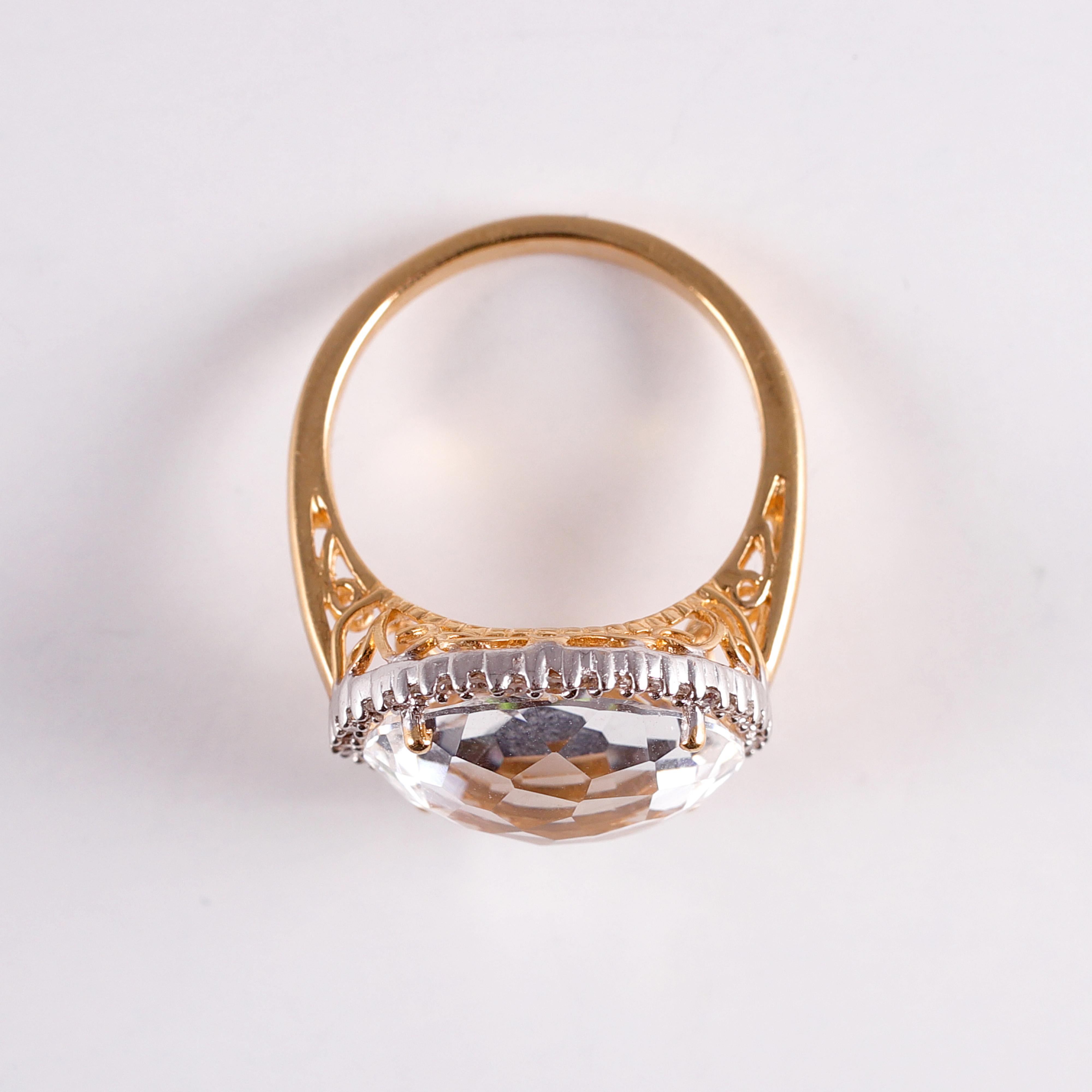 Women's or Men's 14 Karat Yellow Gold Quartz Diamond Ring