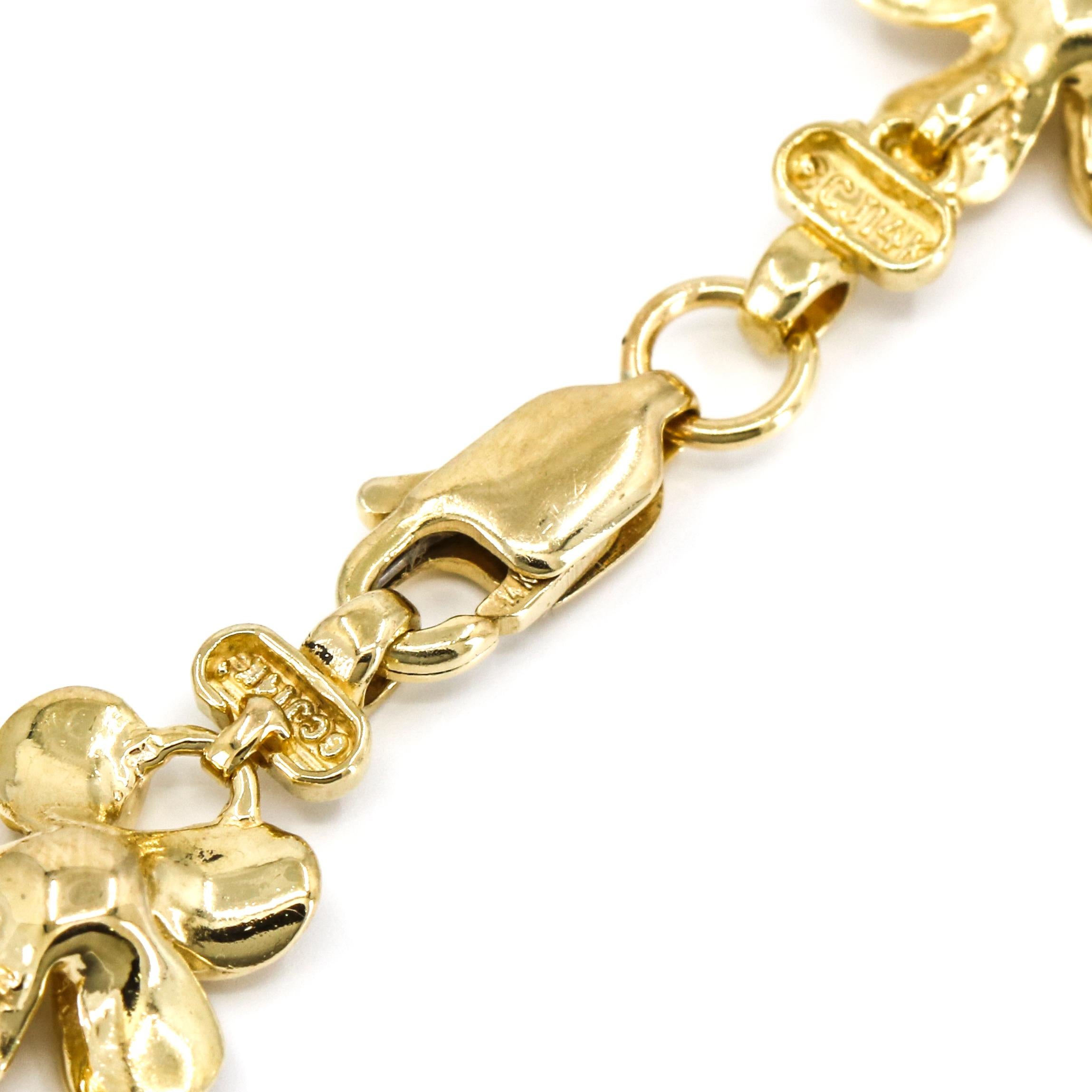 14 Karat Yellow Gold Queen Plumeria Flower Link Bracelet In Excellent Condition For Sale In Fort Lauderdale, FL