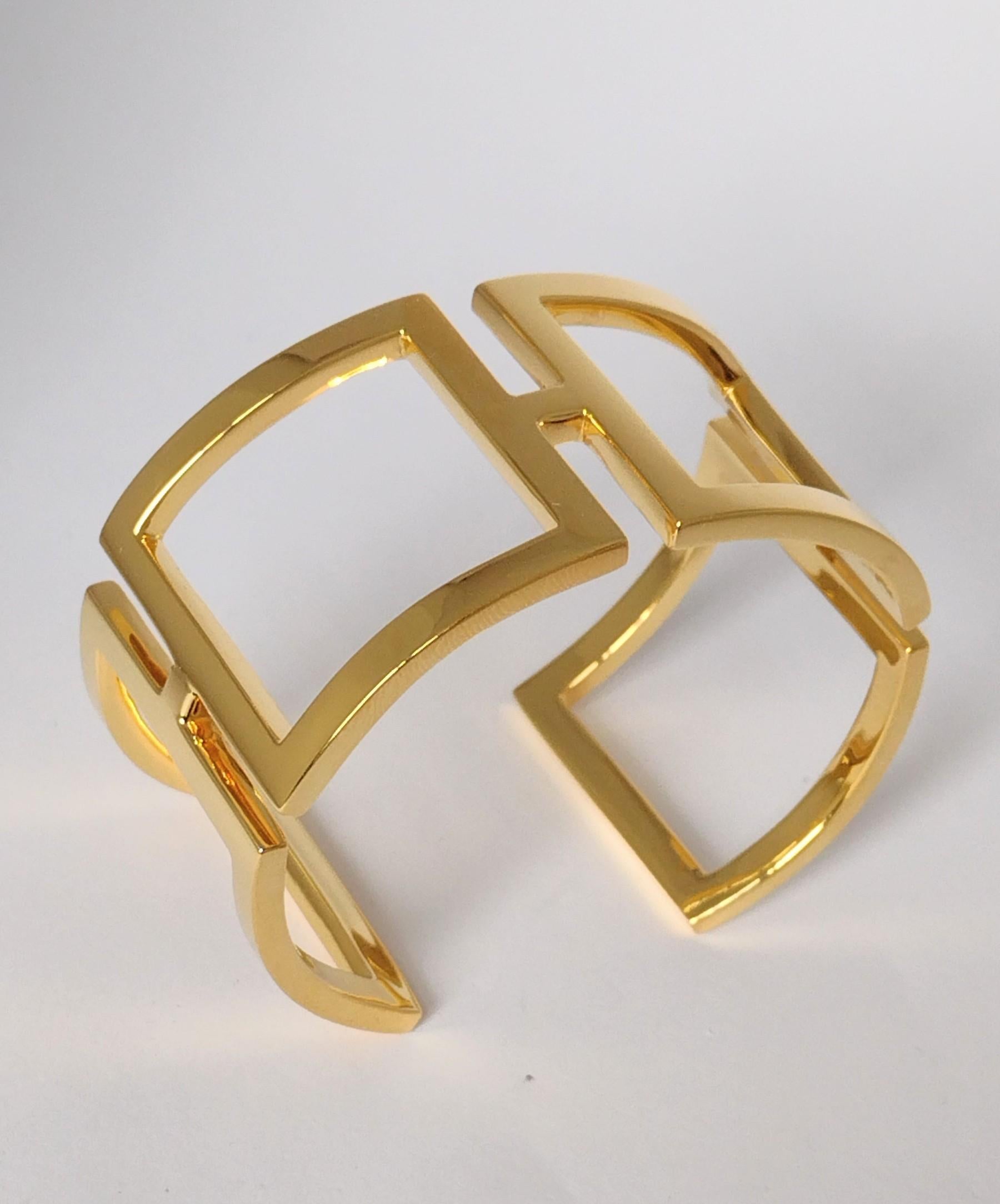 Contemporary 14 Karat Yellow Gold Rectangle Cuff Bracelet For Sale