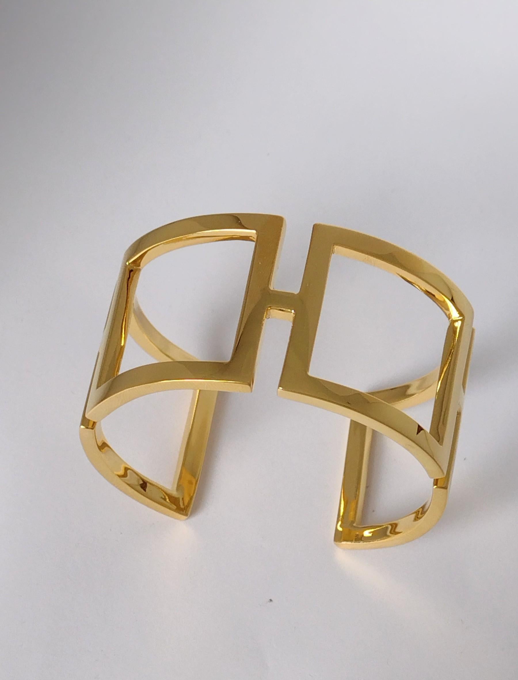 Bracelet manchette rectangulaire en or jaune 14 carats Pour femmes en vente
