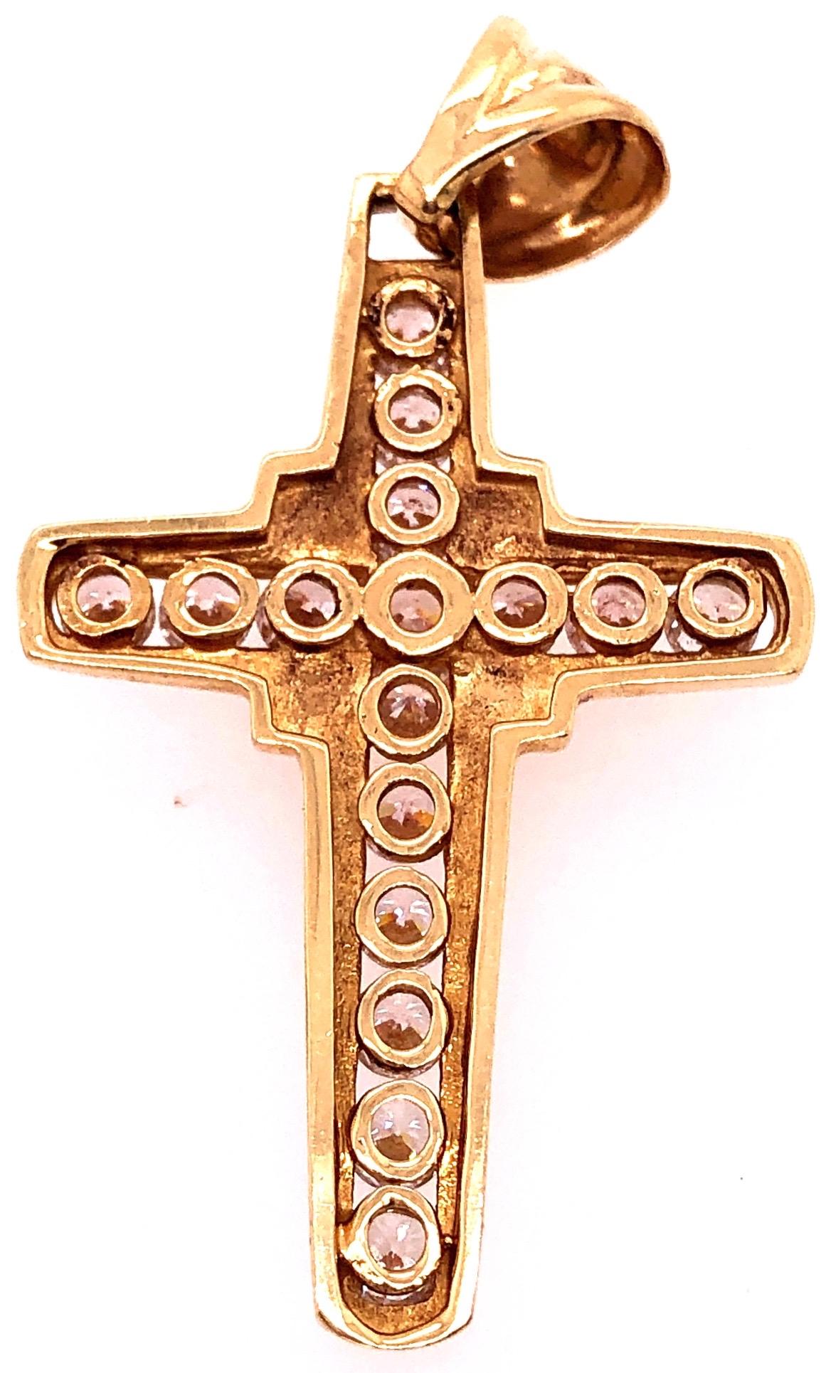 14 Karat Yellow Gold Religious / Crucifix Pendant For Sale 1