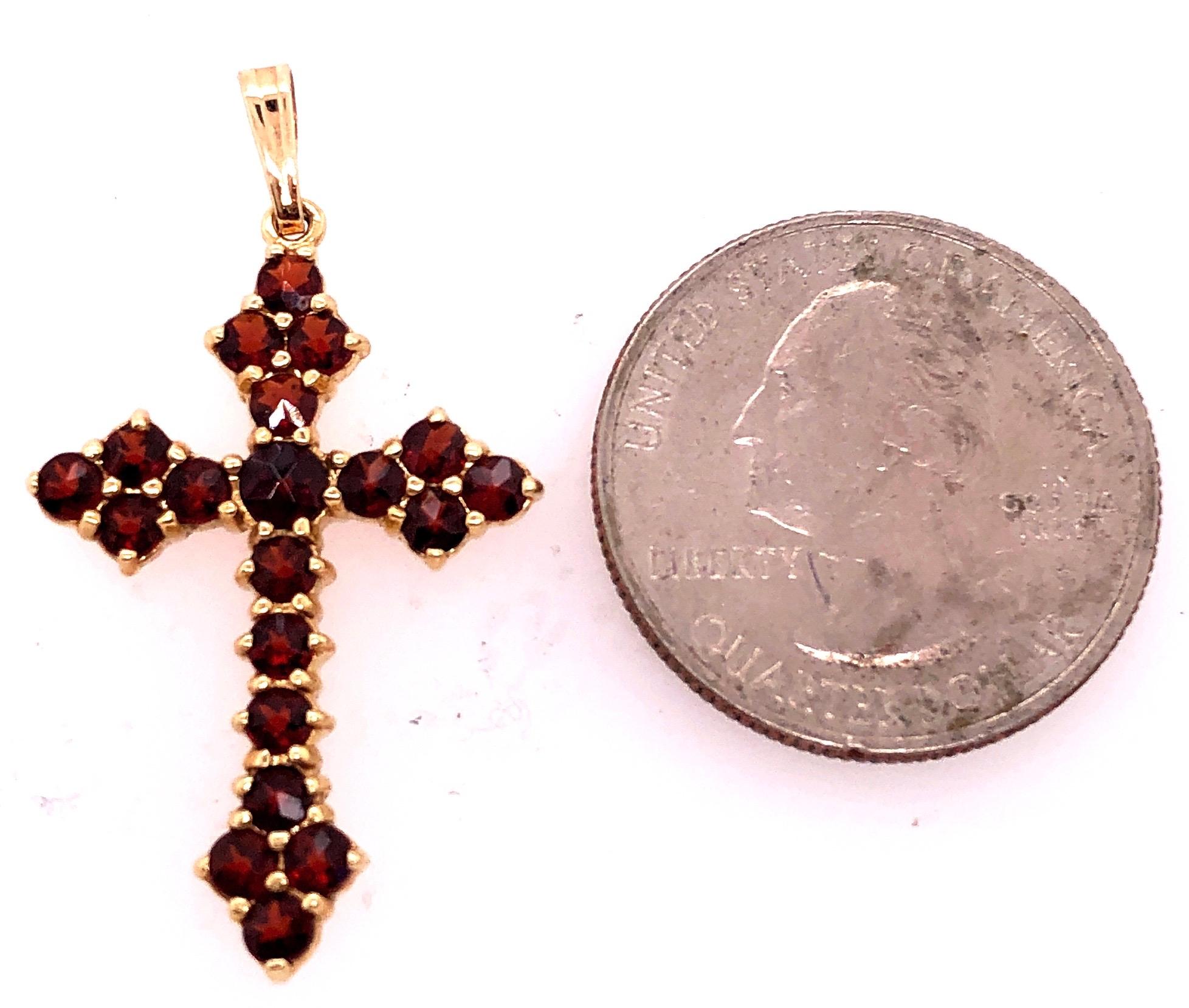 Pendentif religieux/crucifix en or jaune 14 carats avec pierres semi-précieuses en vente 1