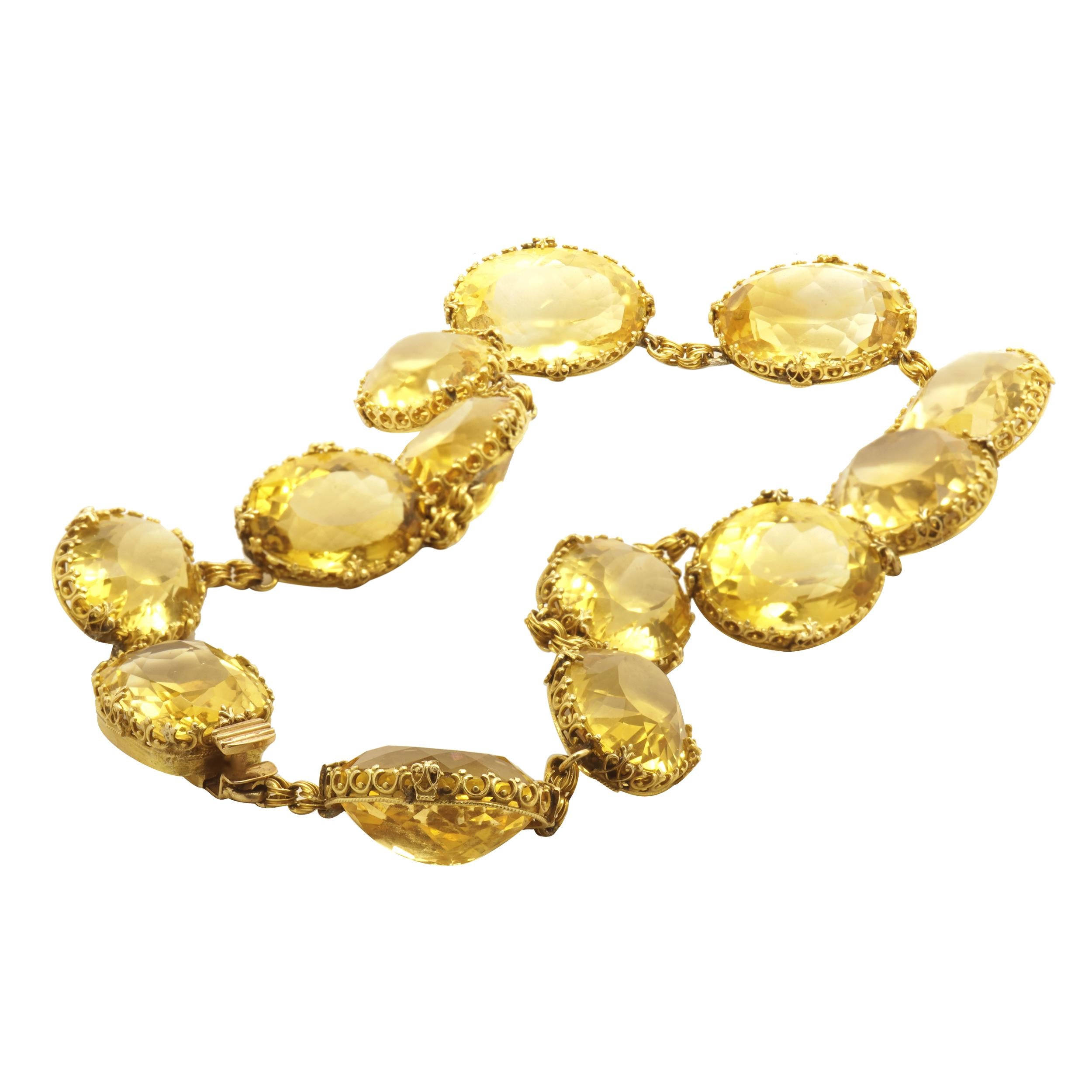 Designer: personalizzato
Materiale: oro giallo 14 carati
Citrino = 230.00cttw
Peso: 79,64 grammi
