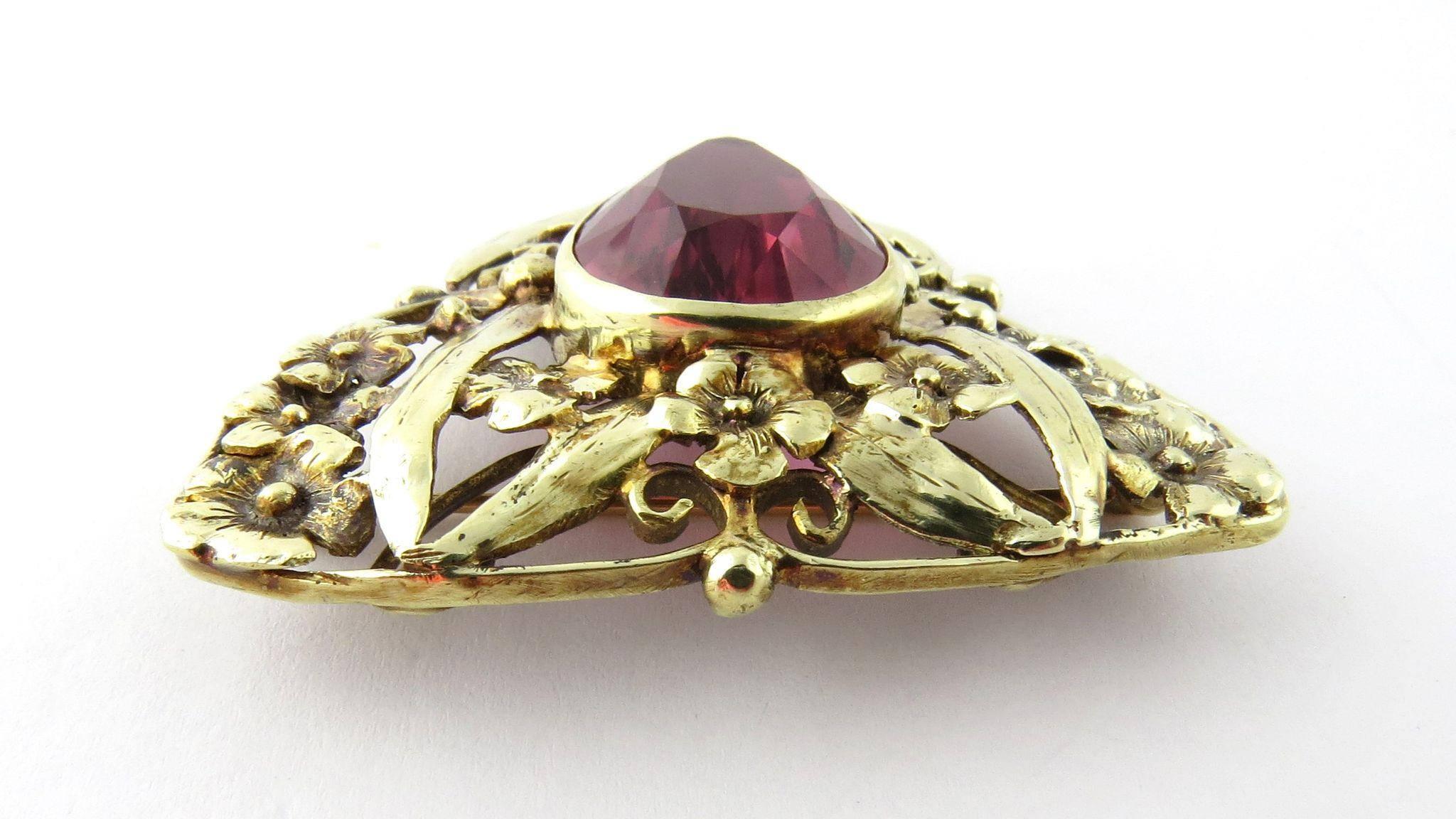 14 Karat Yellow Gold Rhodolite Floral Triangular Pin Brooch In Excellent Condition In Washington Depot, CT