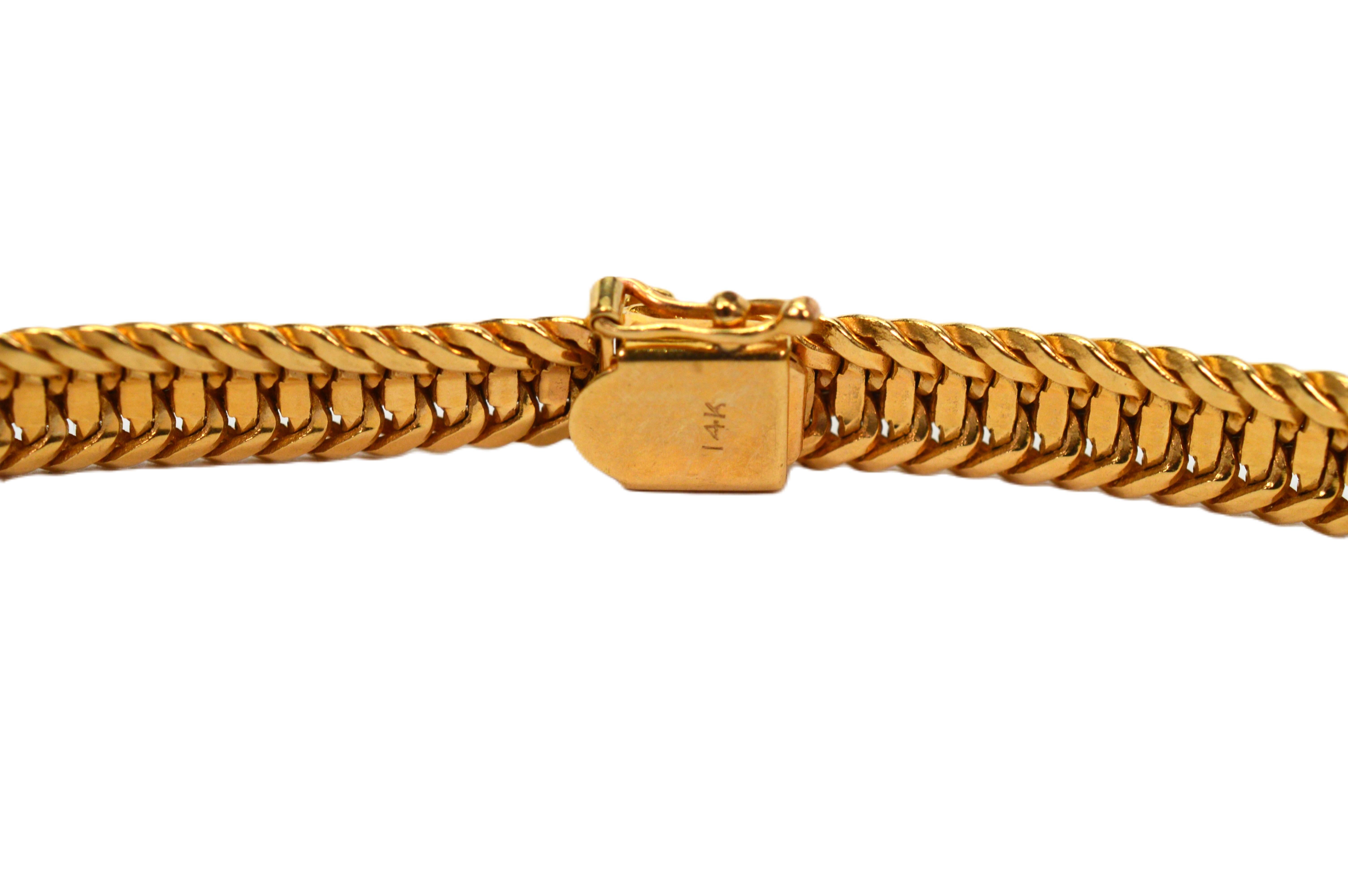 Collana a nastro con collare incrociato in oro giallo 14 carati in vendita 1