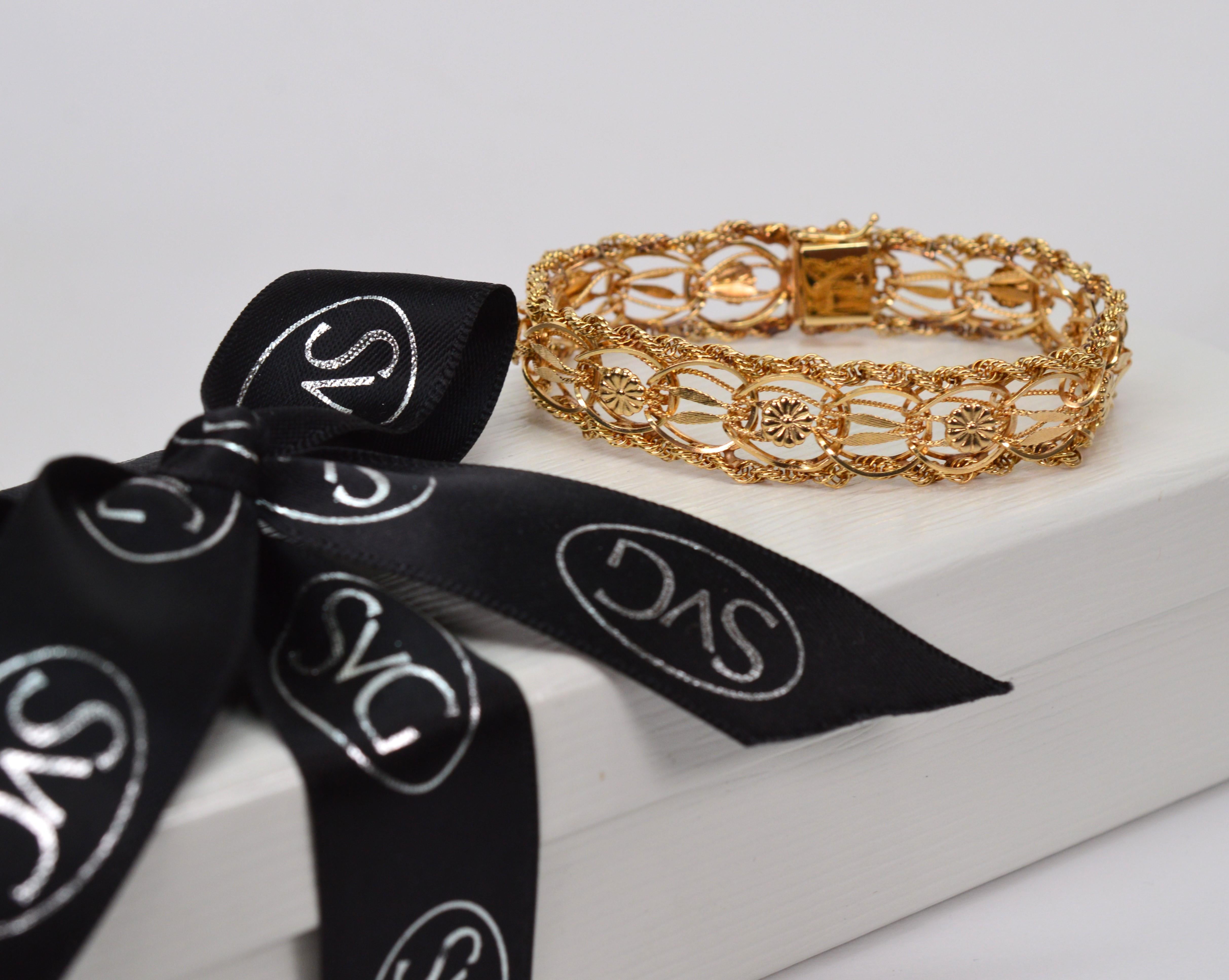 14 Karat Yellow Gold Ribbon Rope Bracelet w Floral Stations For Sale 7