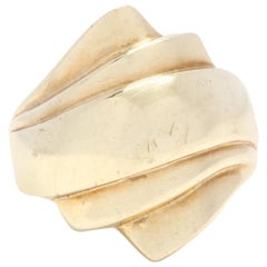 Vintage 14 Karat Yellow Gold Ridge Bypass Ring, Statement or Cocktail Ring, circa 1980s
