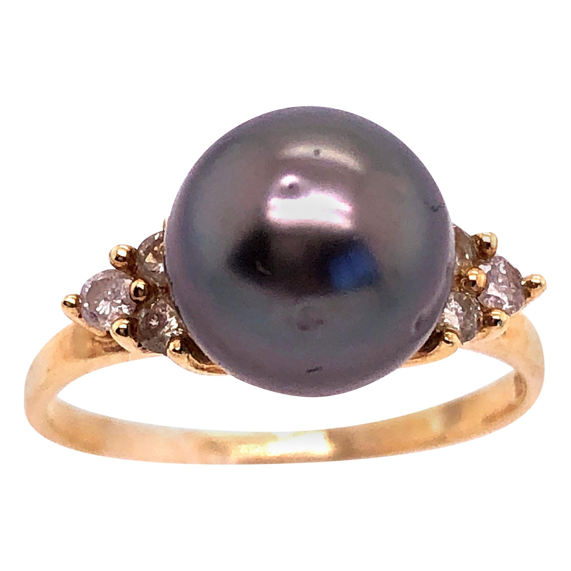 14 Karat Yellow Gold Ring Black Pearl Solitaire with Diamond Accents For Sale