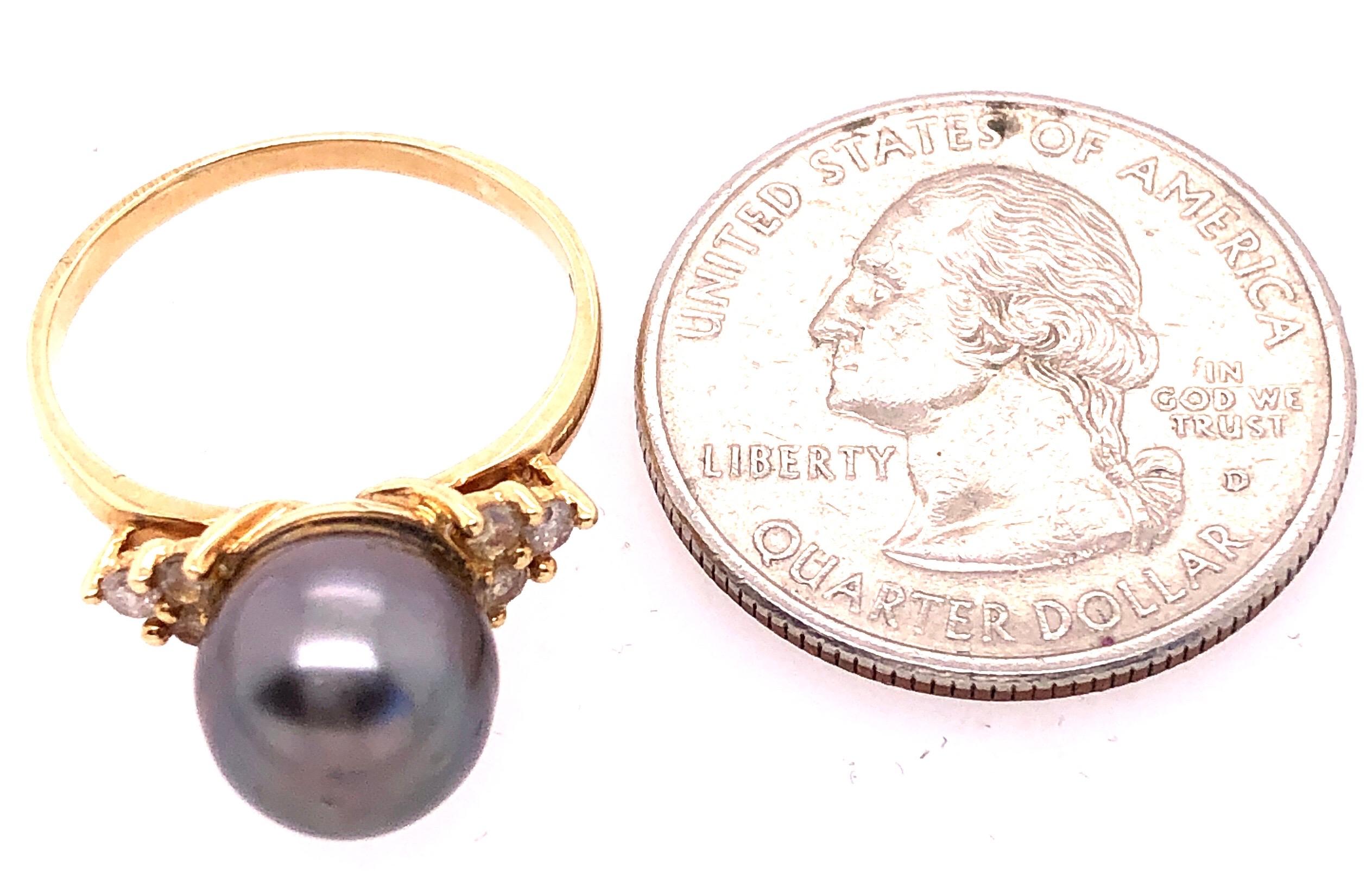 Bague solitaire en or jaune 14 carats avec diamants en vente 3