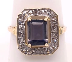 14 Karat Gelbgold Ring Halbedelstein Solitär mit Diamant-Akzenten