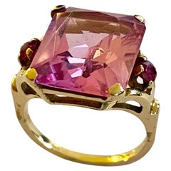 14 Karat Yellow Gold Ring, Set with Synthetic Pink Sapphire and 2 Synthetic Ruby