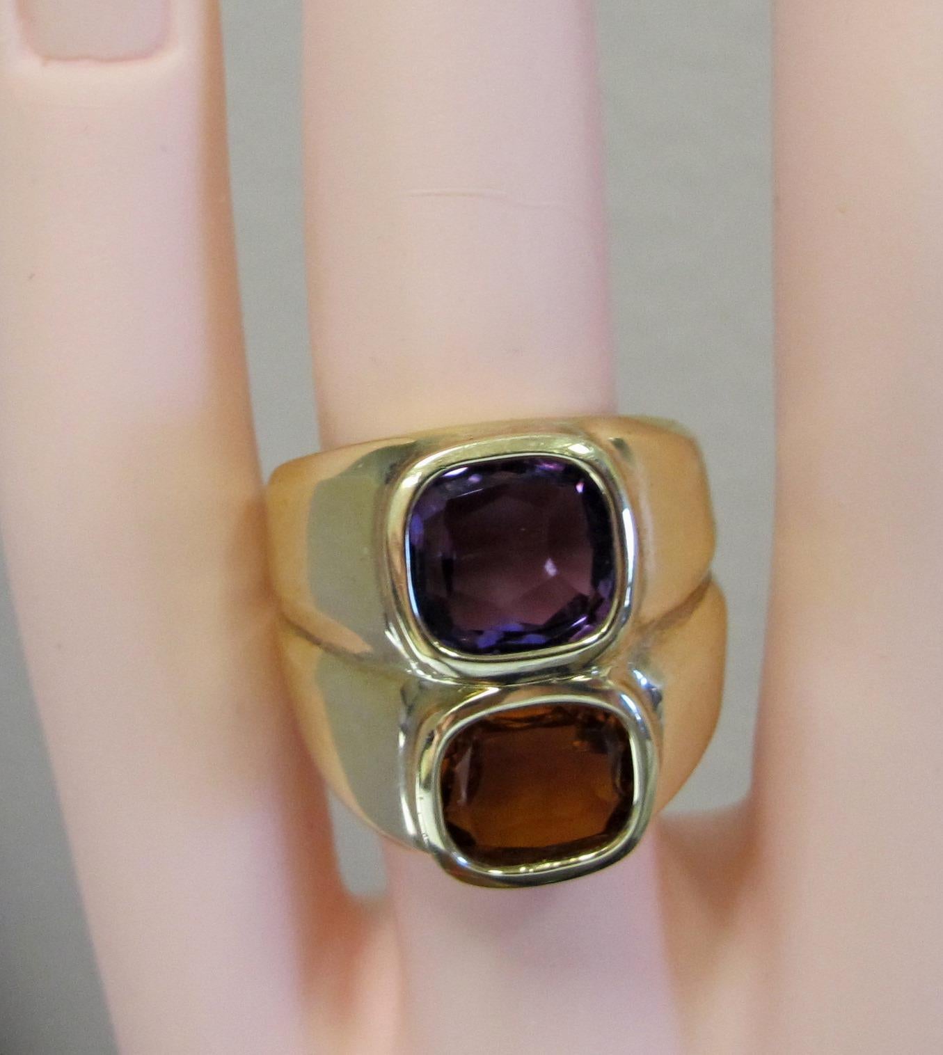 14 Karat Yellow Gold Ring with Center Stones of Amethyst and Topaz For Sale 1
