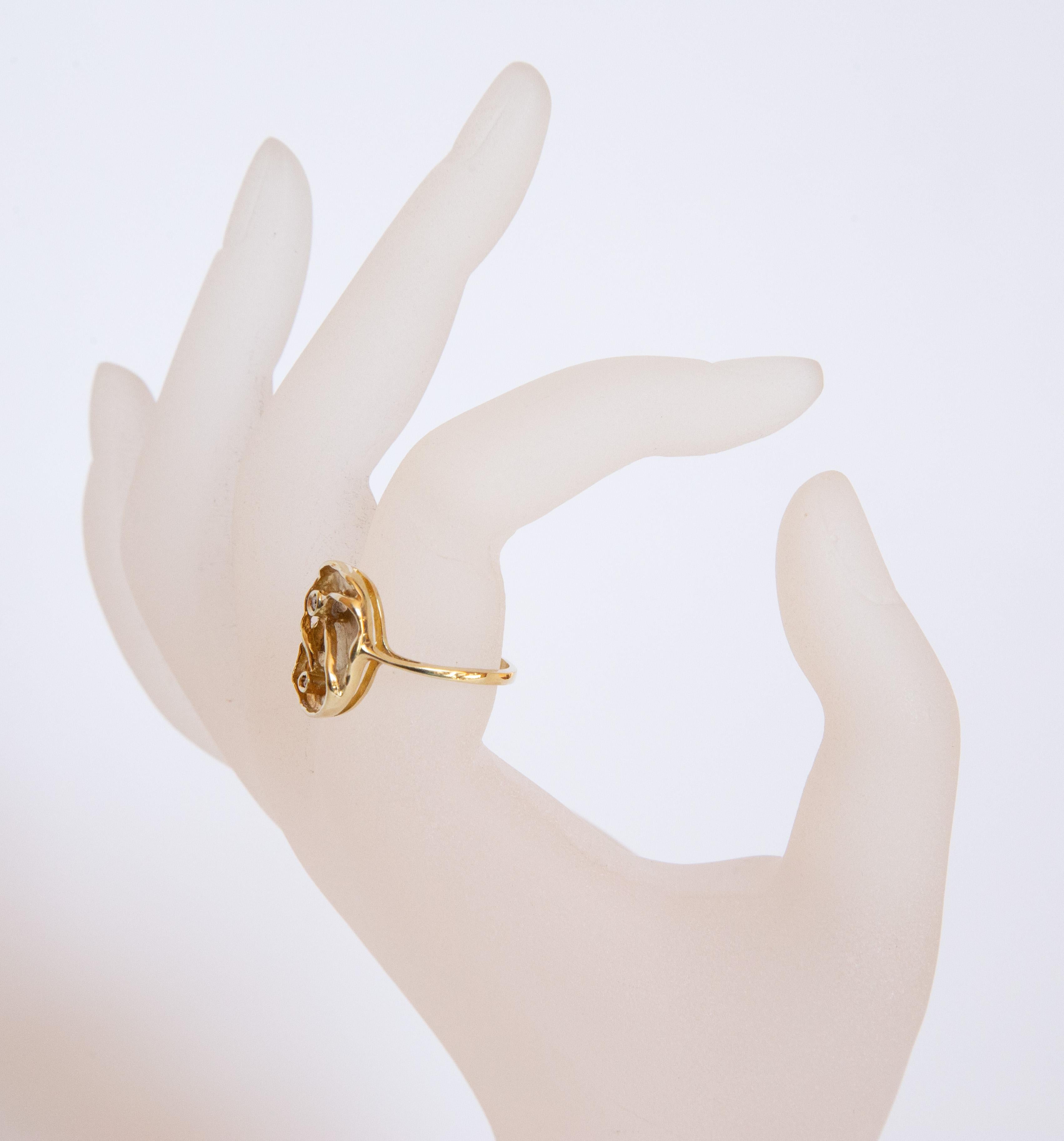 Bague en or jaune 14 carats avec diamants en vente 4