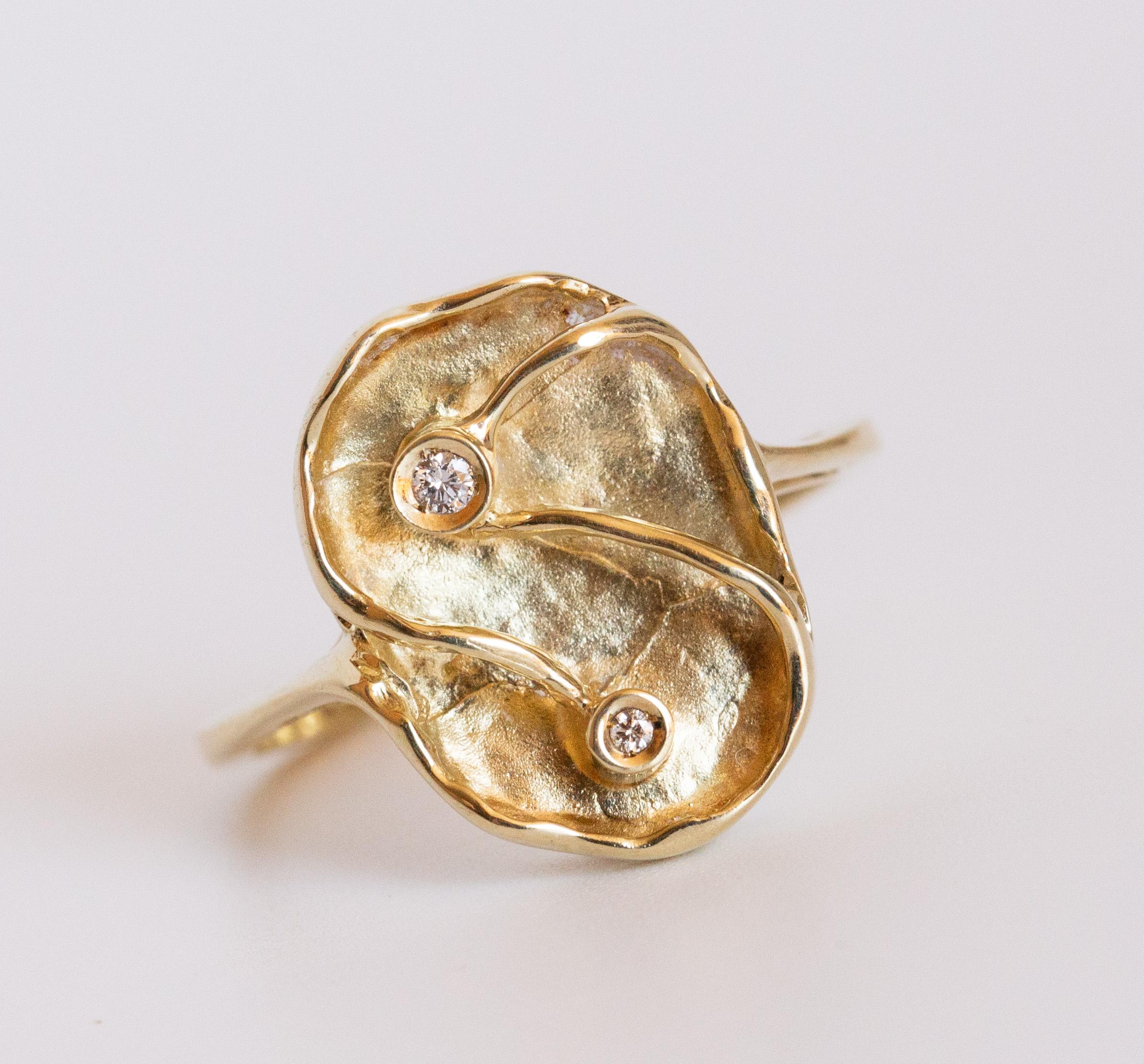 Bague en or jaune 14 carats avec diamants Unisexe en vente