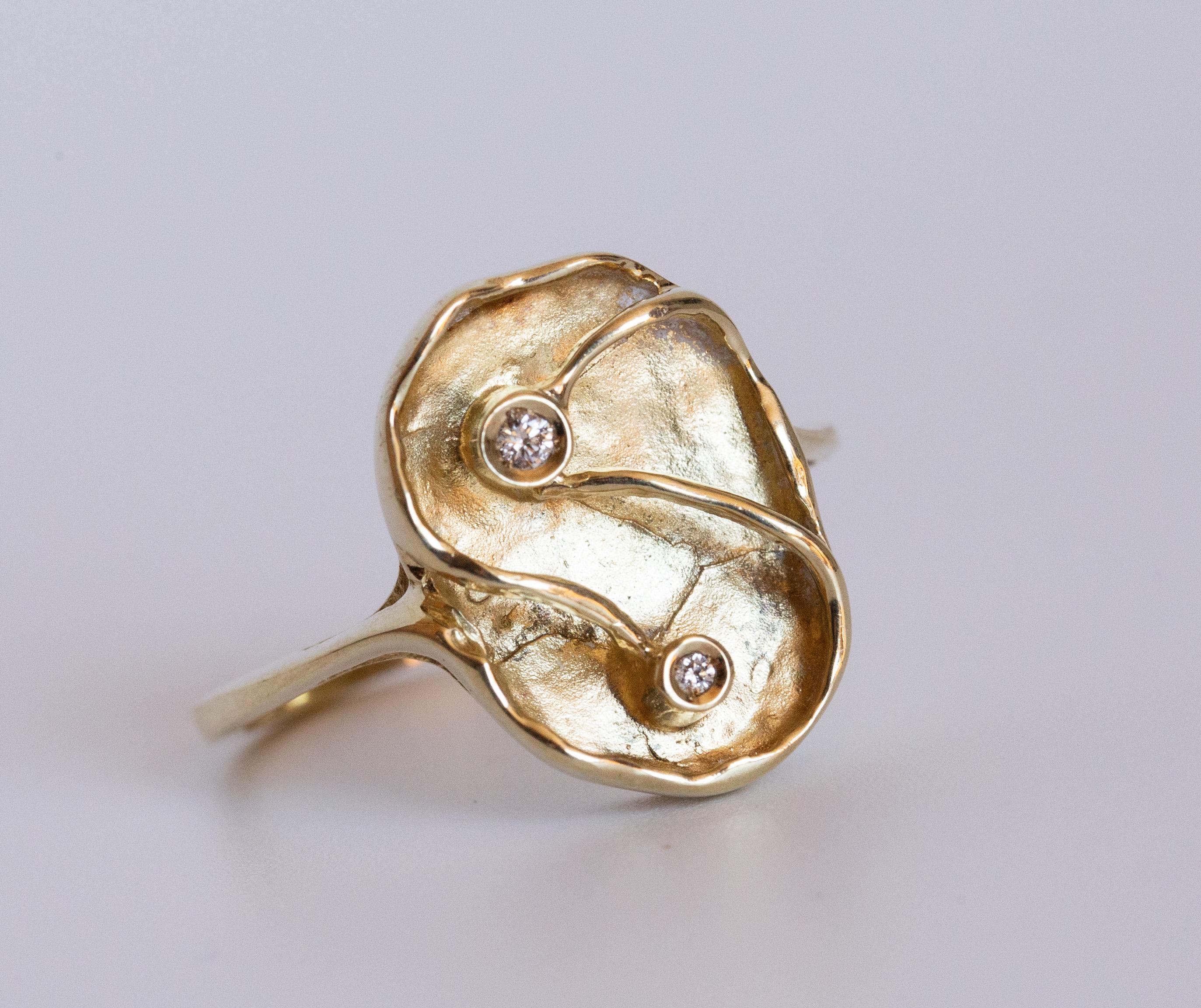 Bague en or jaune 14 carats avec diamants en vente 1