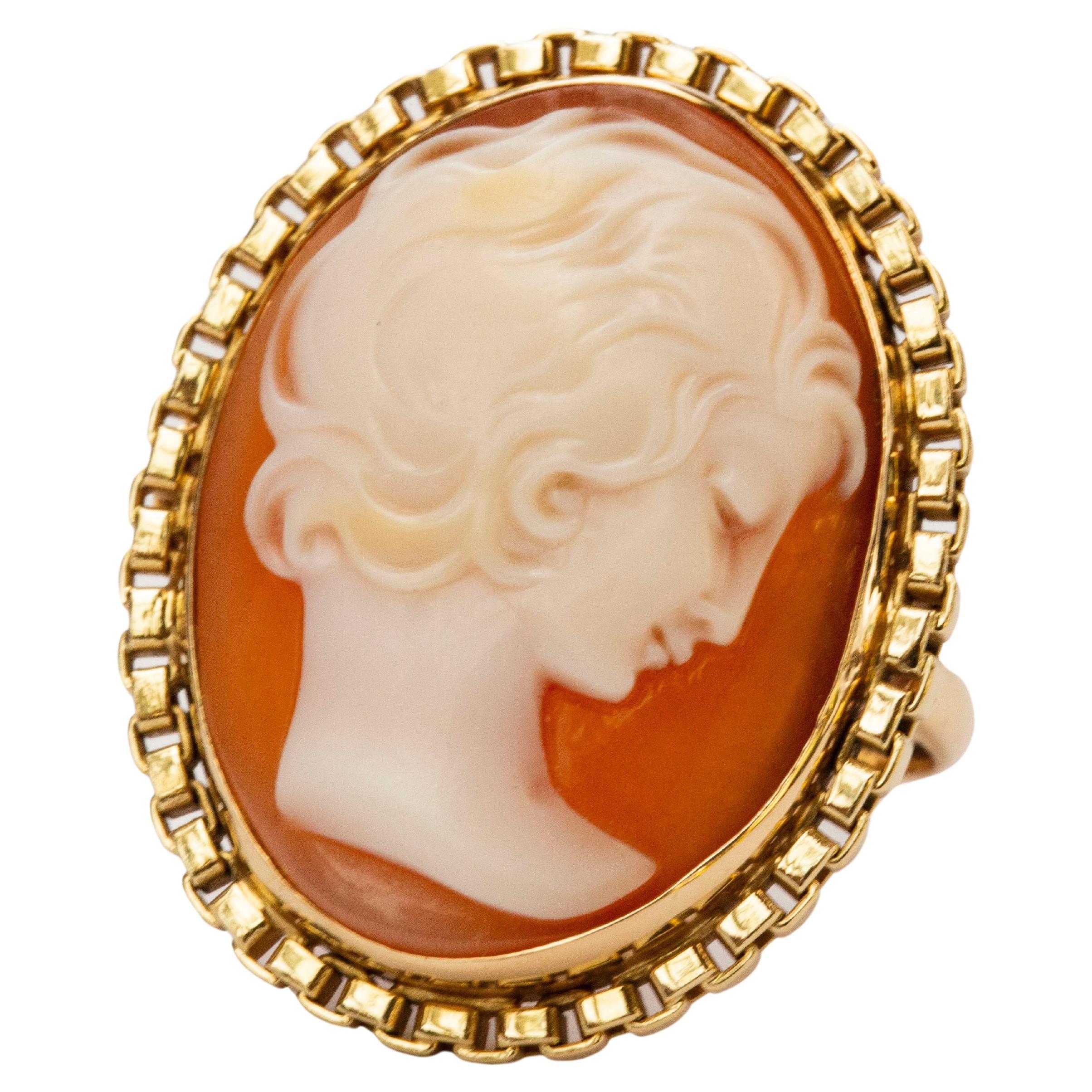 14 Karat Yellow Gold Ring with Hand Carved Shell Cameo with Female Silhouette For Sale