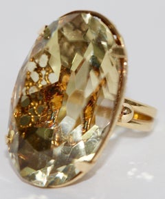 14 Karat Yellow Gold Ring with Large, Faceted, Bright Citrine