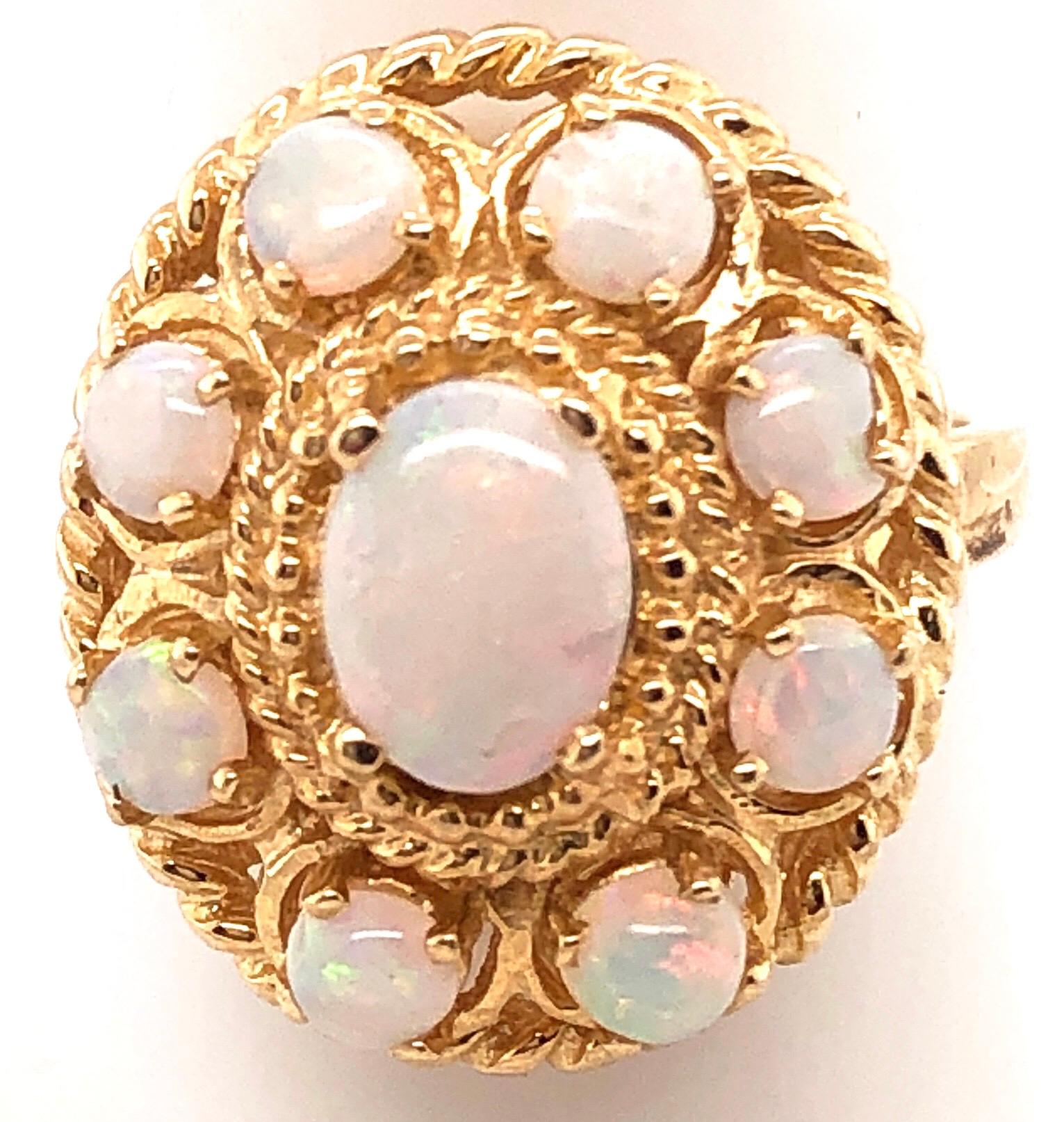 14 Karat Yellow Gold Ring with Opal Cluster For Sale 3