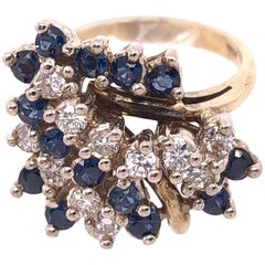 14 Karat Gelbgold Ring mit Saphir- und Diamant-Cluster