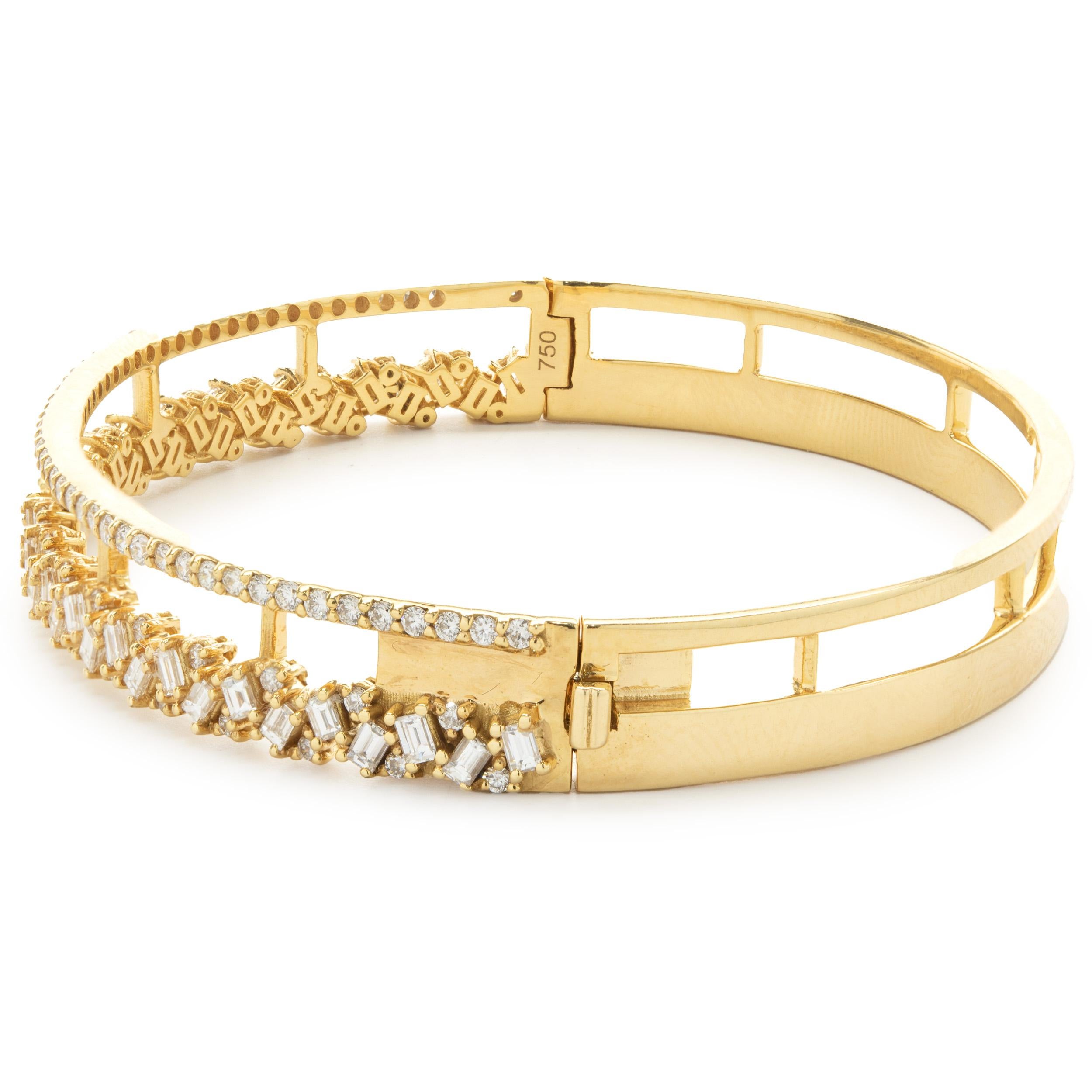 18 Karat Yellow Gold Round and Baguette Cut Diamond Double Row Bangle Bracelet In Excellent Condition In Scottsdale, AZ