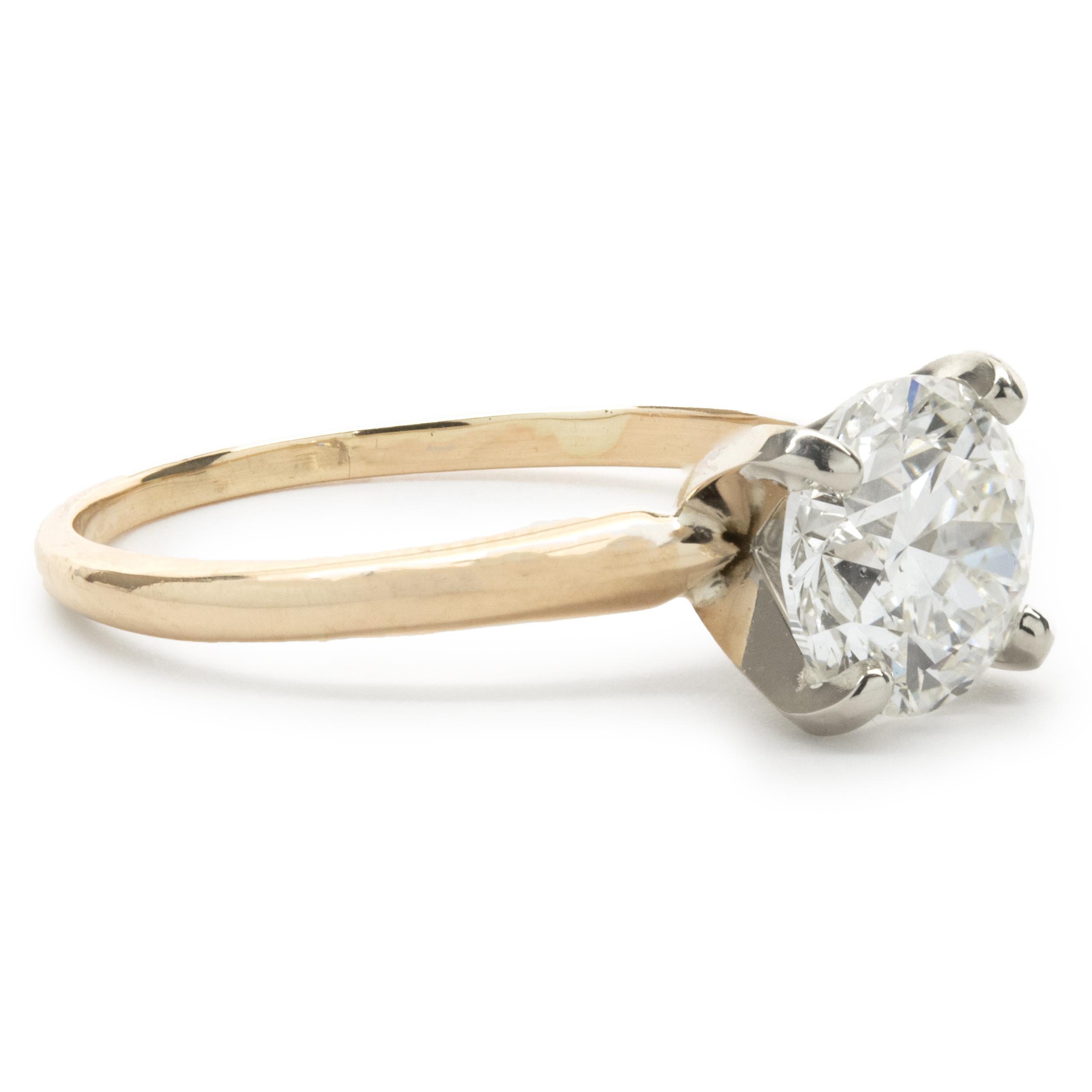 Designer: custom
Material: 14K yellow gold
Diamond: 1 round brilliant cut = 2.01ct
Color: H
Clarity: VS2
GIA: 1162611446
Ring Size: 8 (please allow up to 2 additional business days for sizing requests)
Dimensions: ring top measures 7.90mm
